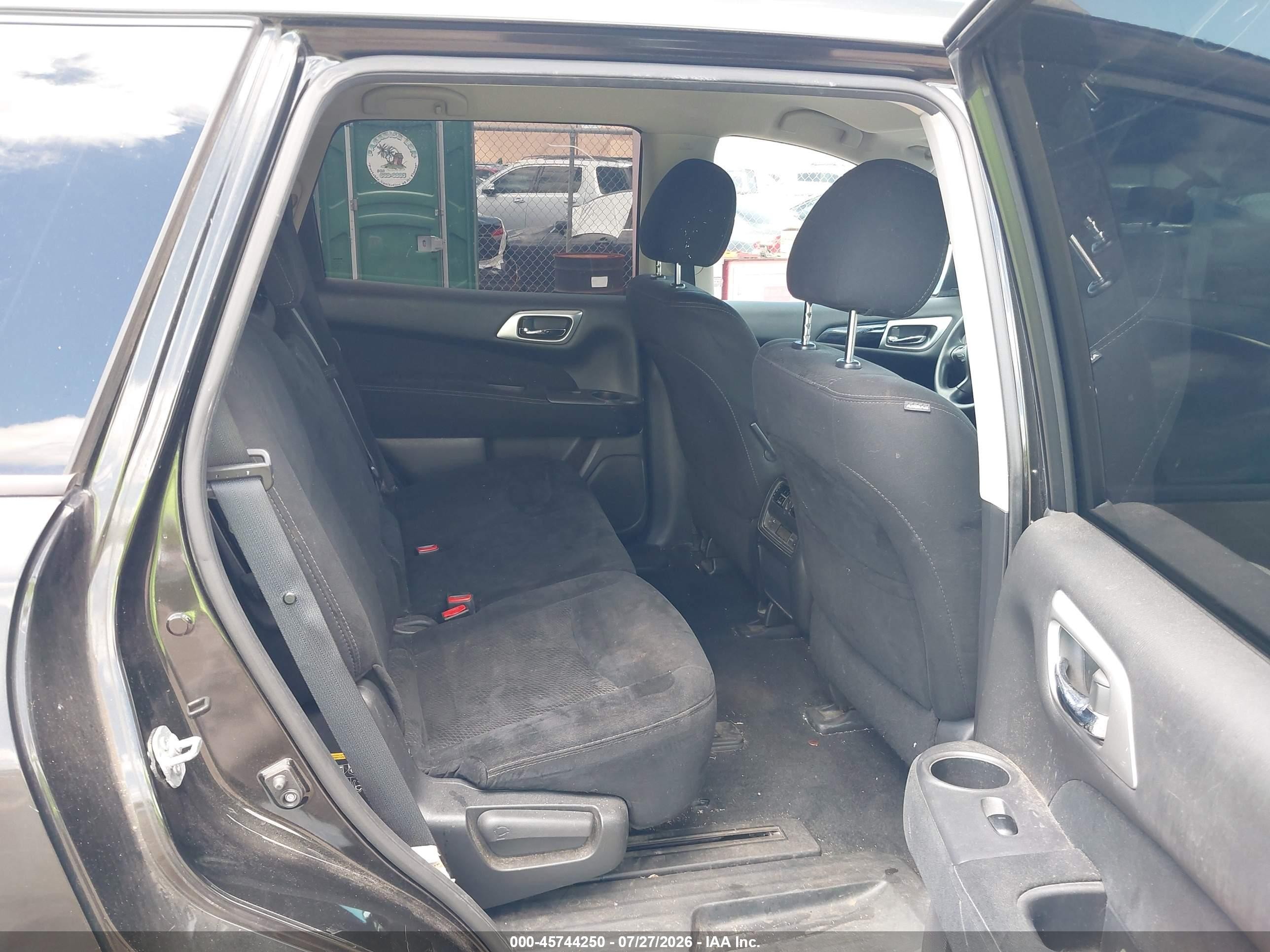 2015 Nissan Pathfinder S Gray vin: 5N1AR2MN3FC723792