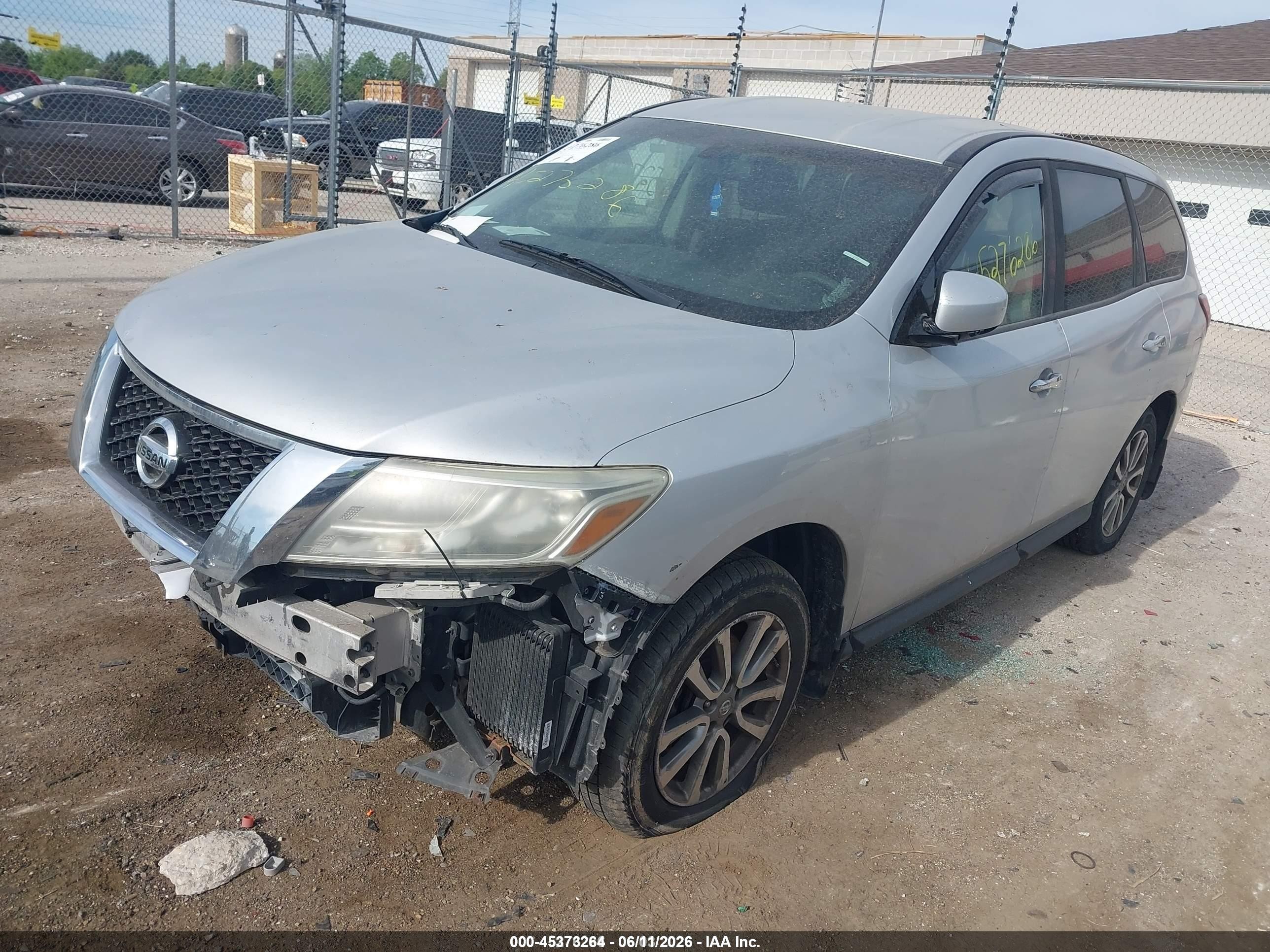 2013 Nissan Pathfinder S Silver vin: 5N1AR2MN4DC619776