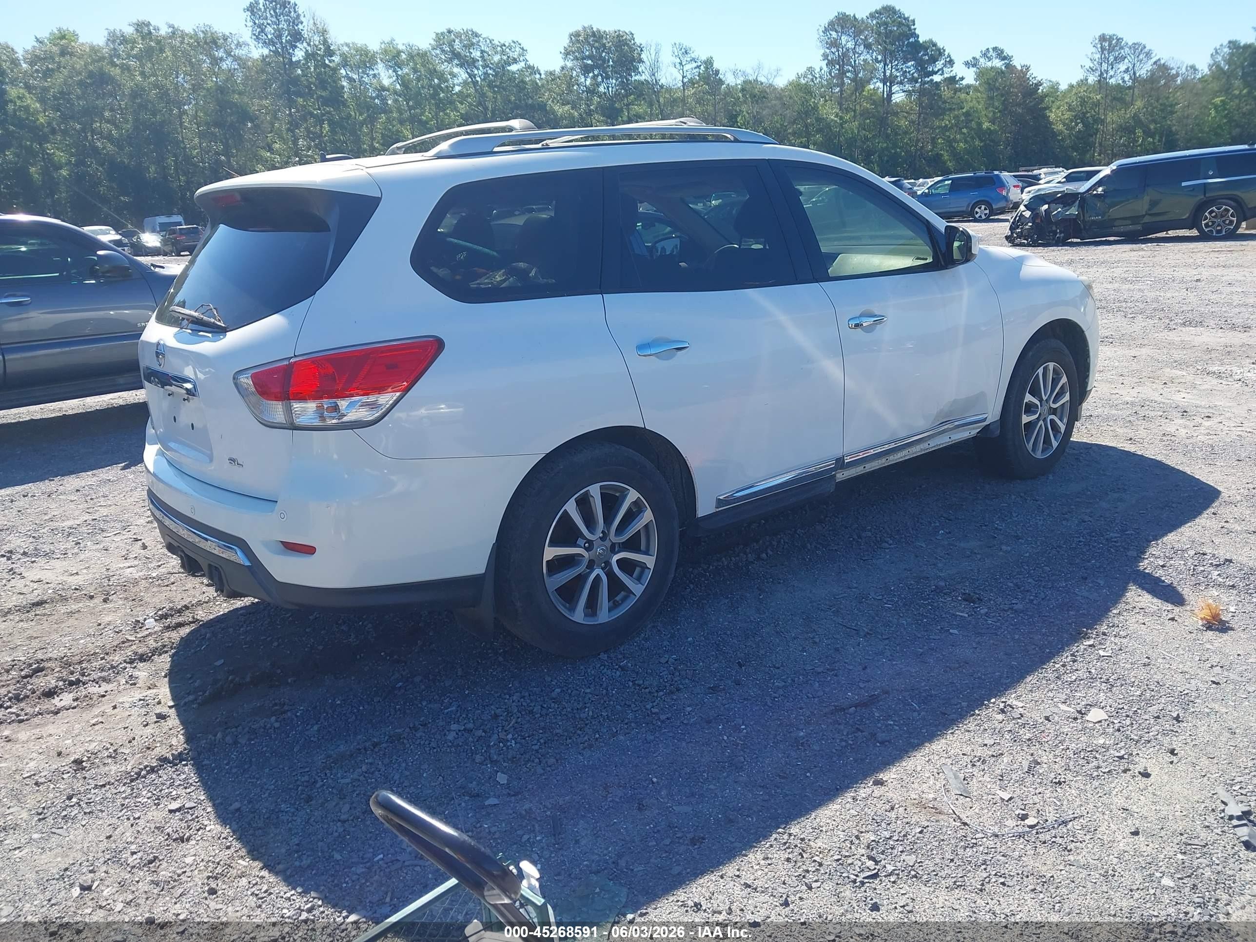 2013 Nissan Pathfinder Sl White vin: 5N1AR2MN4DC643091