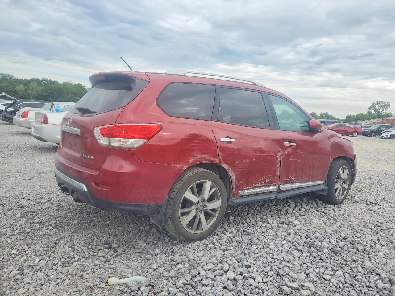 2013 Nissan Pathfinder S Red vin: 5N1AR2MN4DC645780