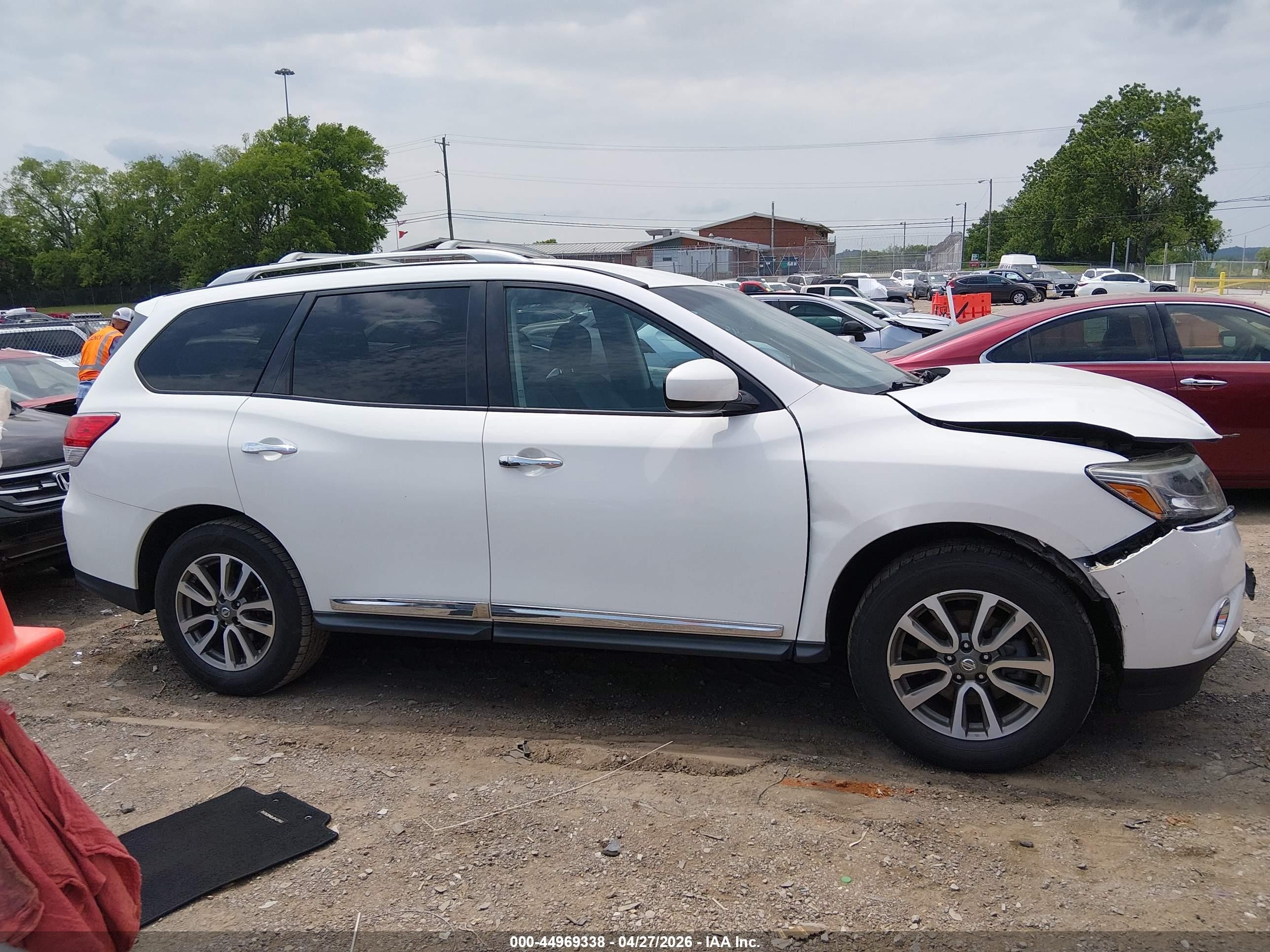 2013 Nissan Pathfinder Sl White vin: 5N1AR2MN4DC653412