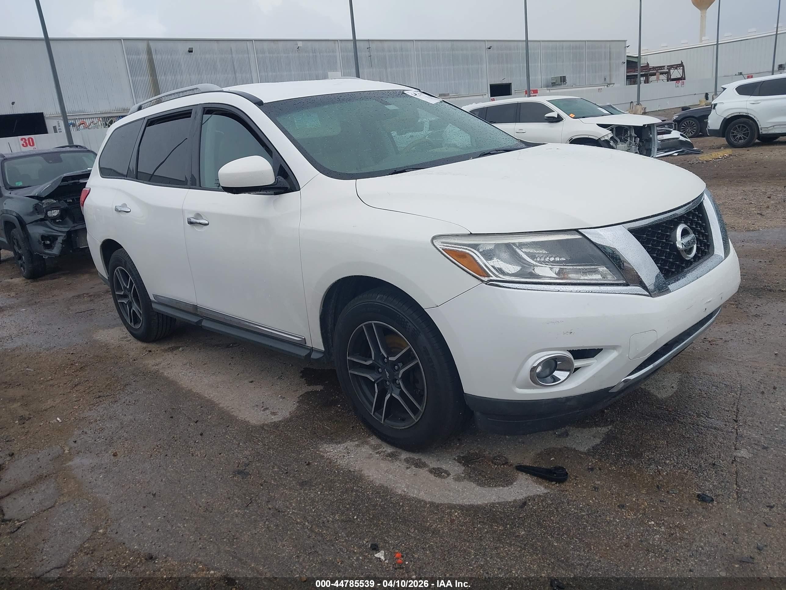 2013 Nissan Pathfinder Platinum White vin: 5N1AR2MN4DC663583