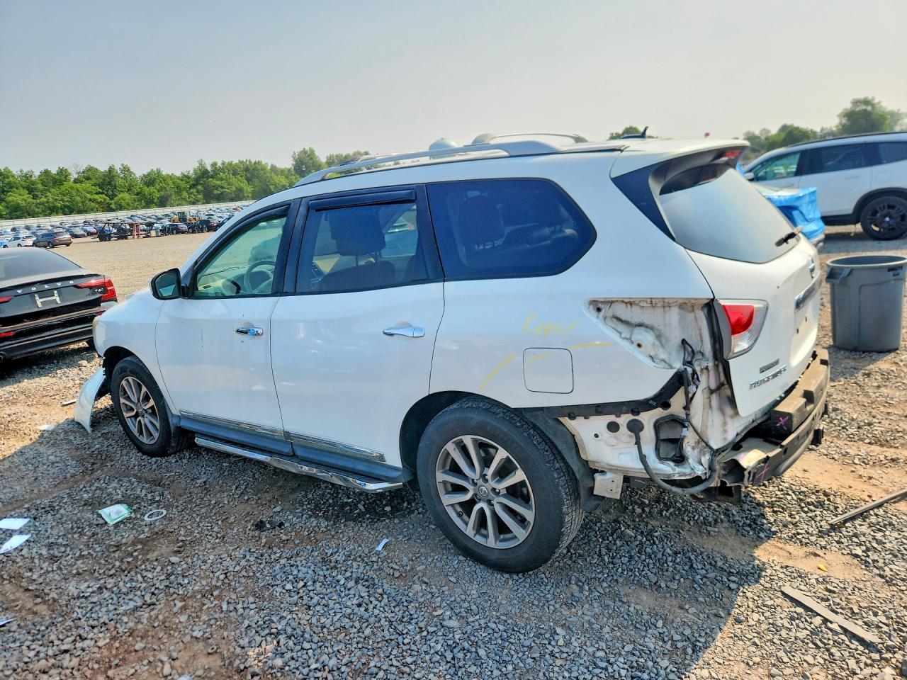 2013 Nissan Pathfinder S White vin: 5N1AR2MN4DC683011