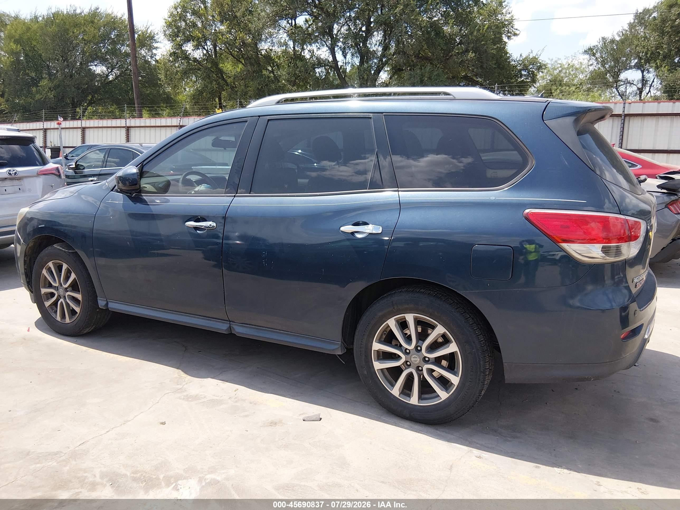 2014 Nissan Pathfinder Sv Dark Blue vin: 5N1AR2MN4EC630293