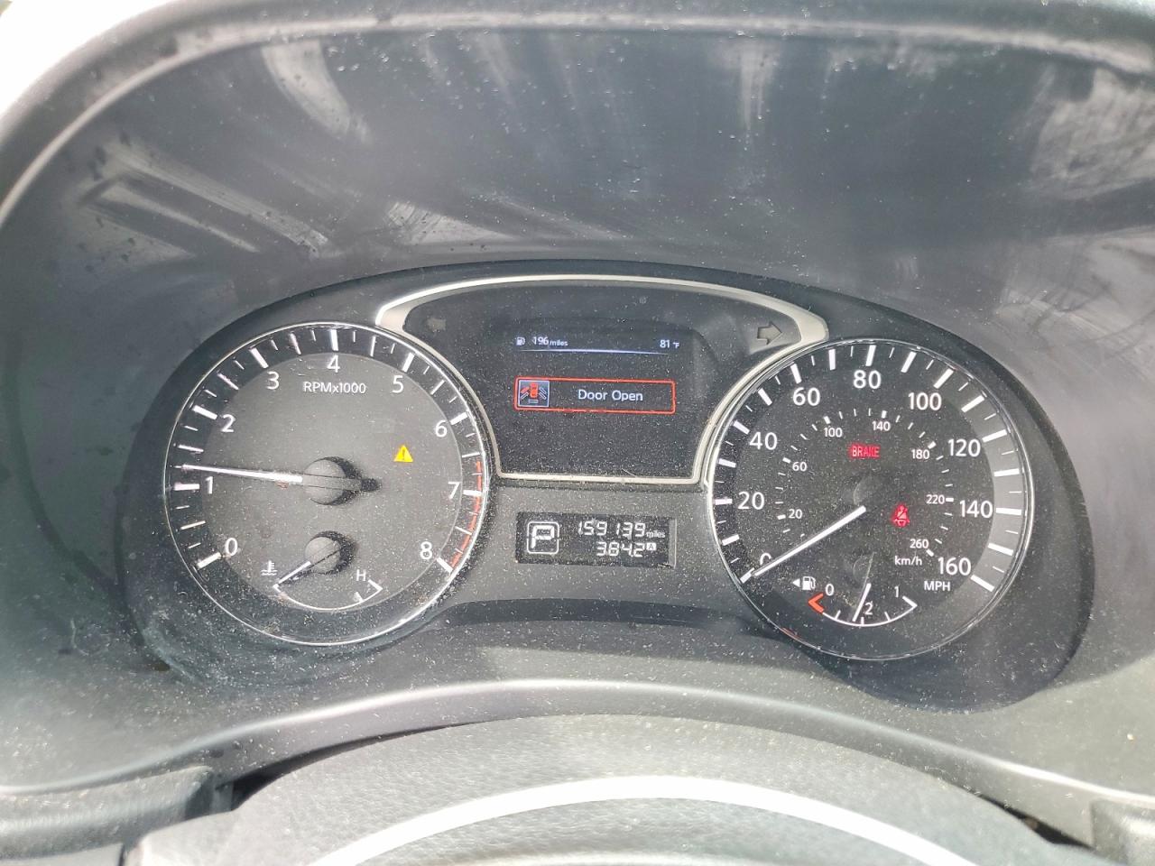2014 Nissan Pathfinder S Silver vin: 5N1AR2MN4EC633324