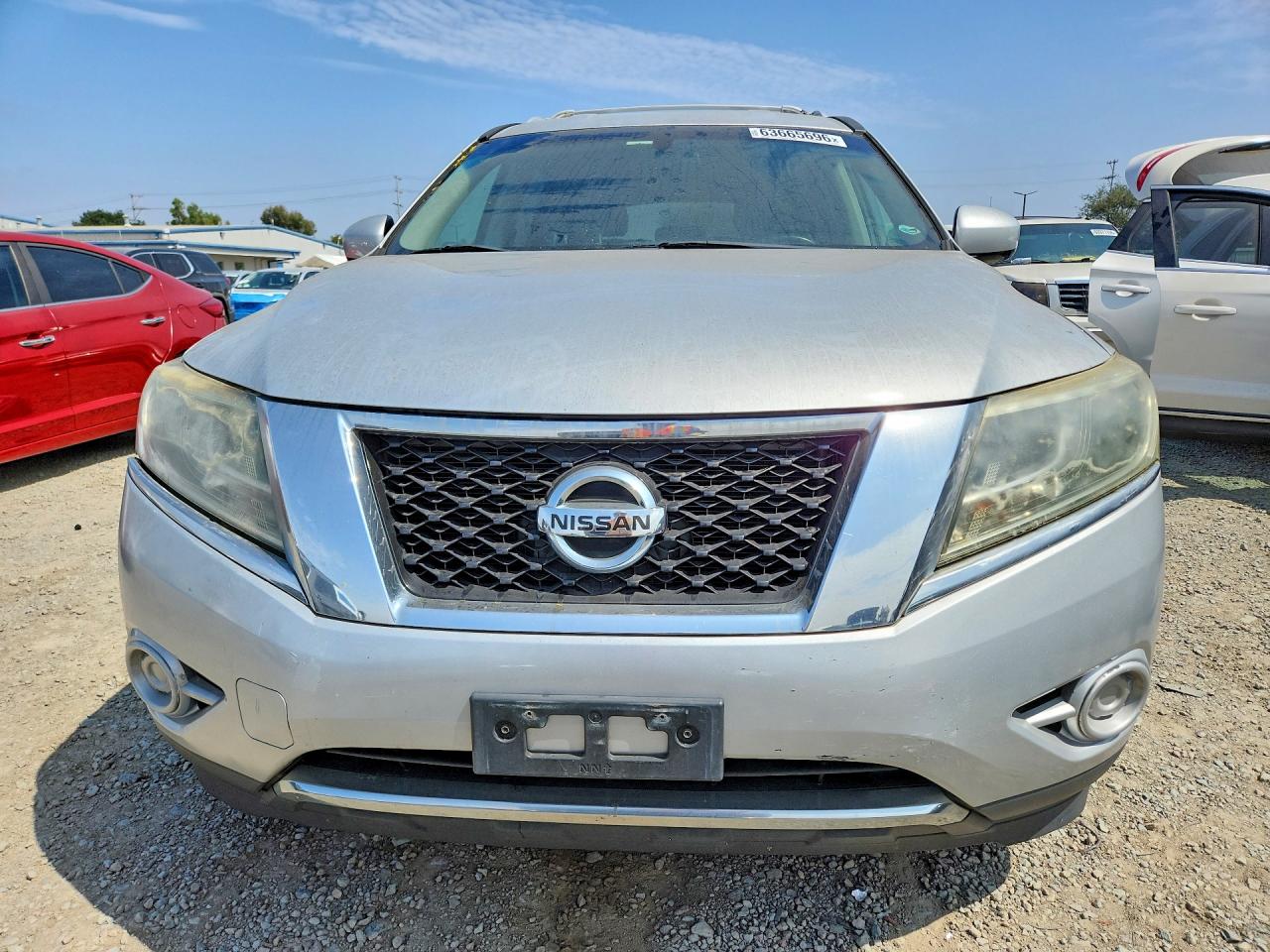 2014 Nissan Pathfinder Sv Silver vin: 5N1AR2MN4EC638913