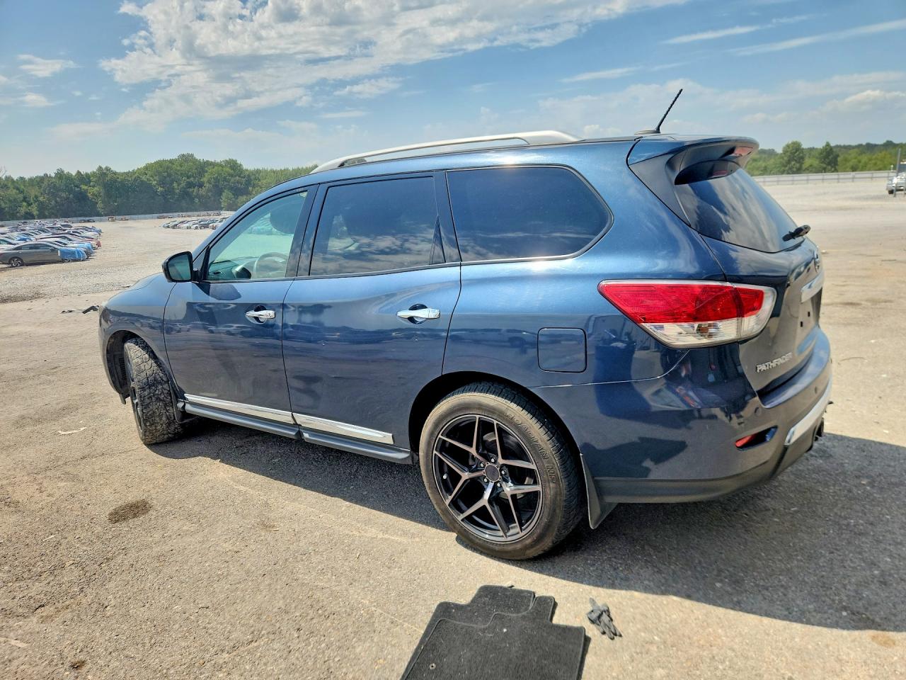 2014 Nissan Pathfinder S Синий vin: 5N1AR2MN4EC646266