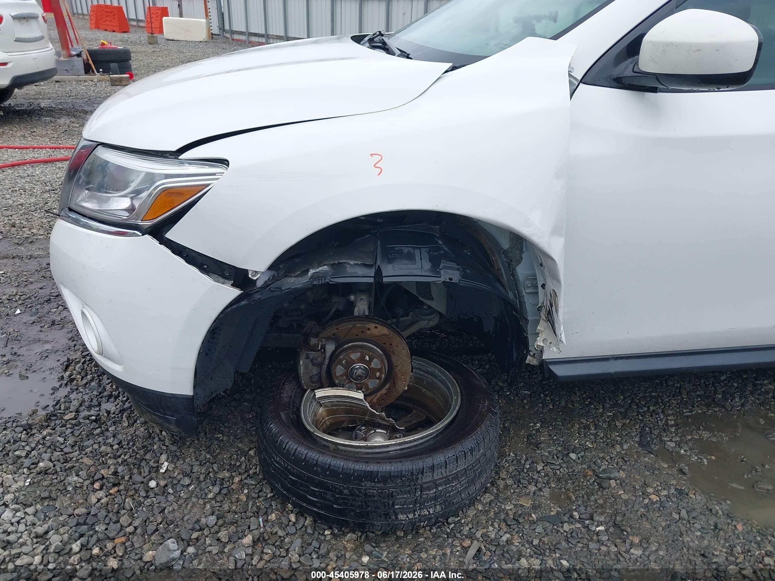 2014 Nissan Pathfinder Sv White vin: 5N1AR2MN4EC654237