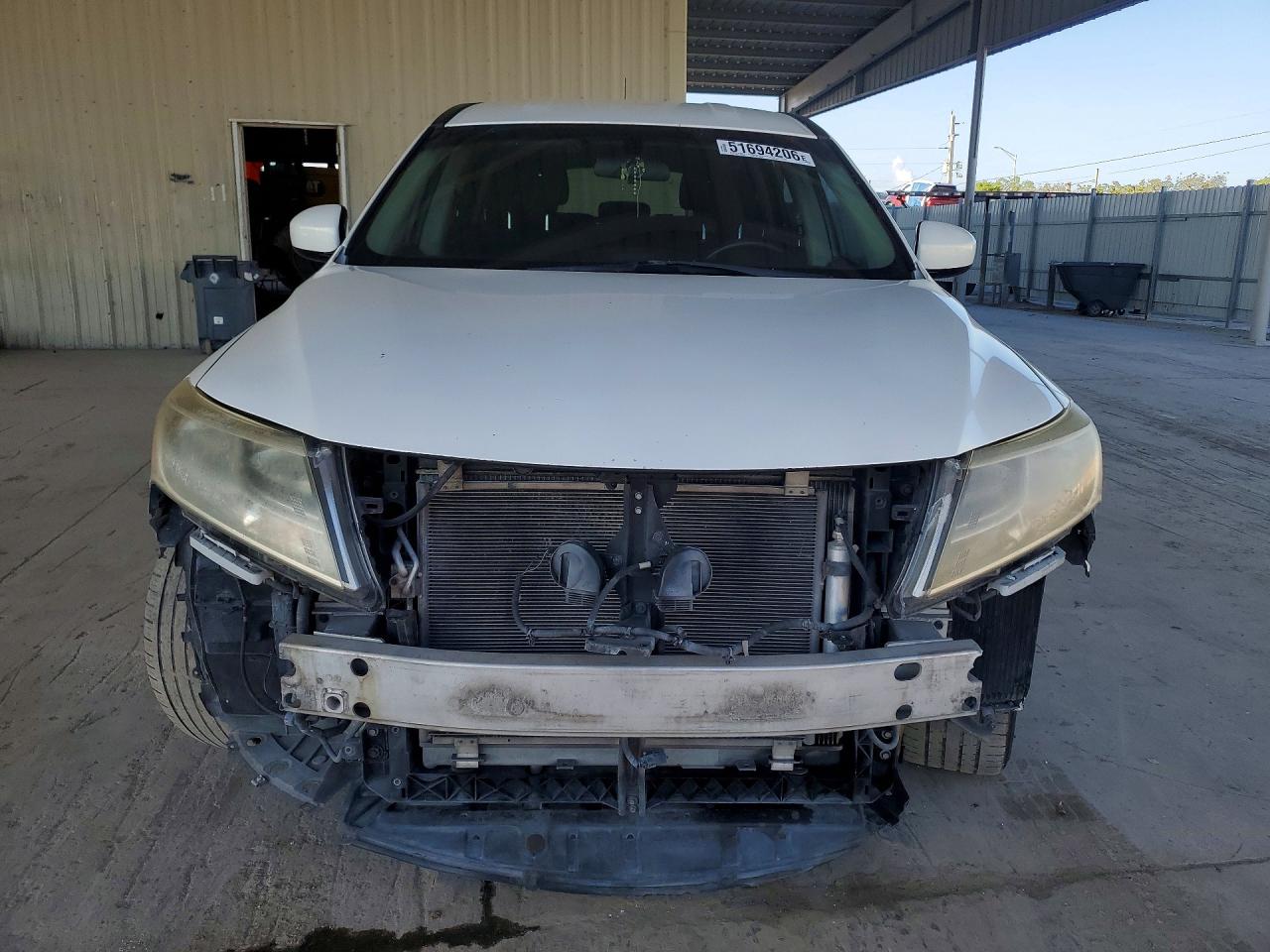 2014 Nissan Pathfinder S White vin: 5N1AR2MN4EC668252