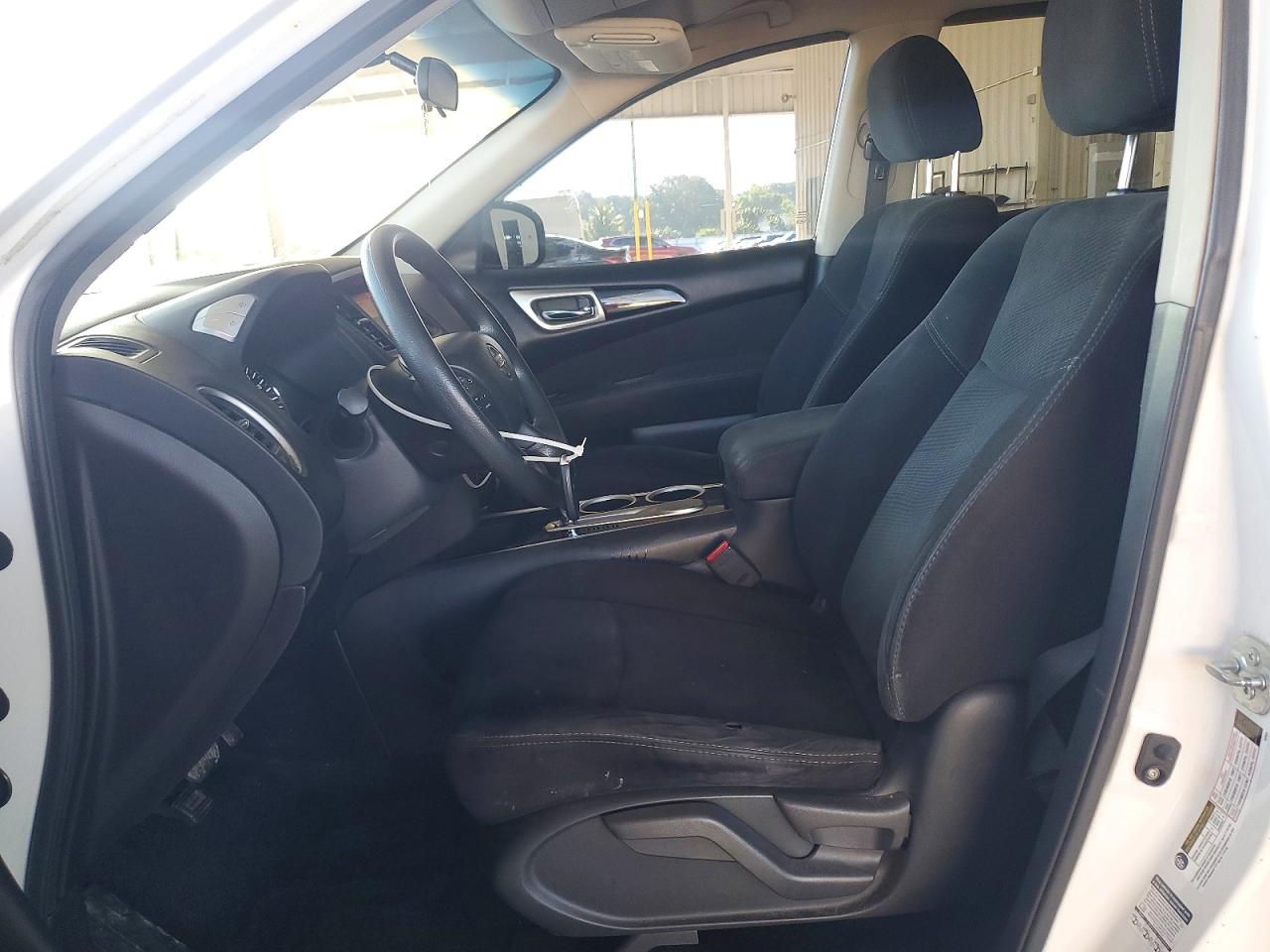 2014 Nissan Pathfinder S White vin: 5N1AR2MN4EC668252