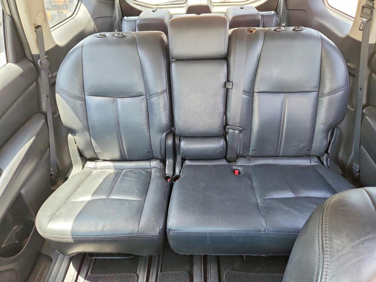 2014 Nissan Pathfinder Sv Gray vin: 5N1AR2MN4EC669210