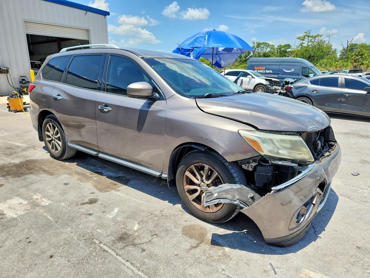 2014 Nissan Pathfinder Sv Gray vin: 5N1AR2MN4EC669210