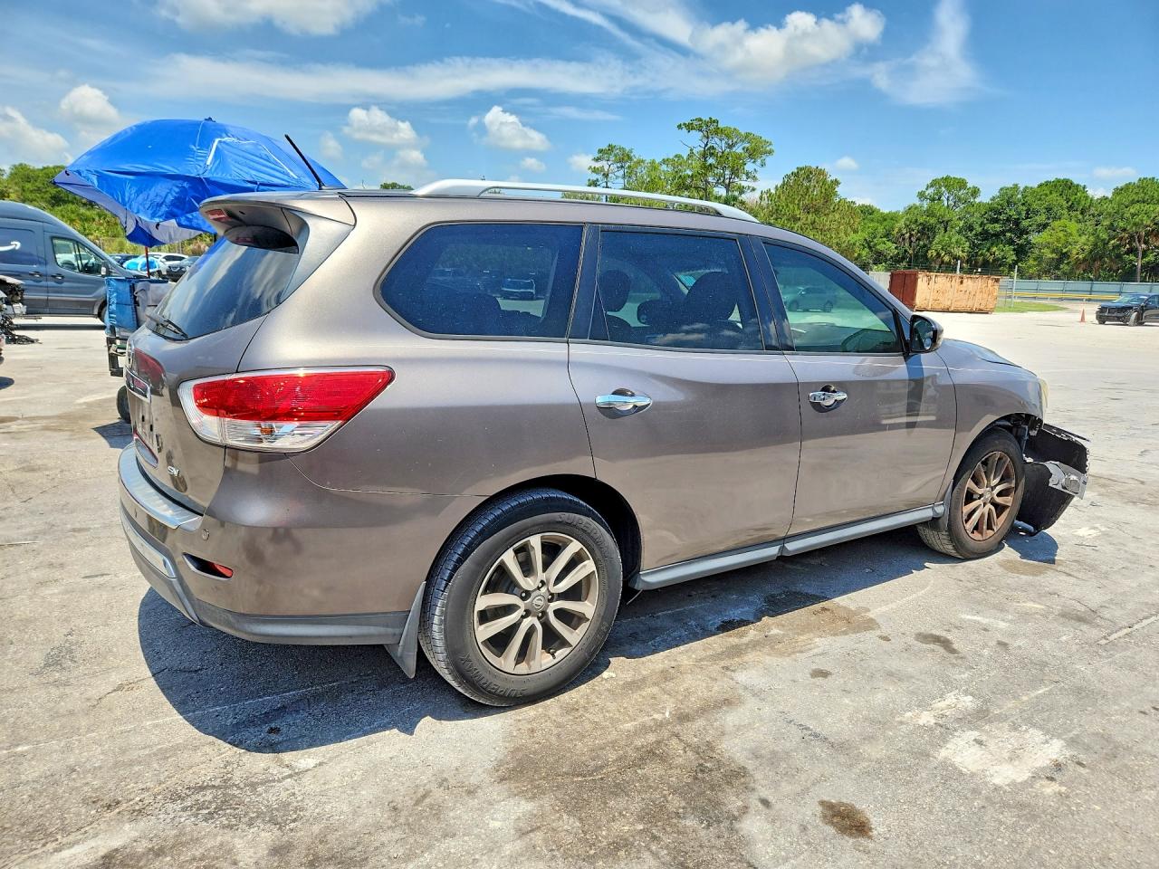 2014 Nissan Pathfinder Sv Gray vin: 5N1AR2MN4EC669210