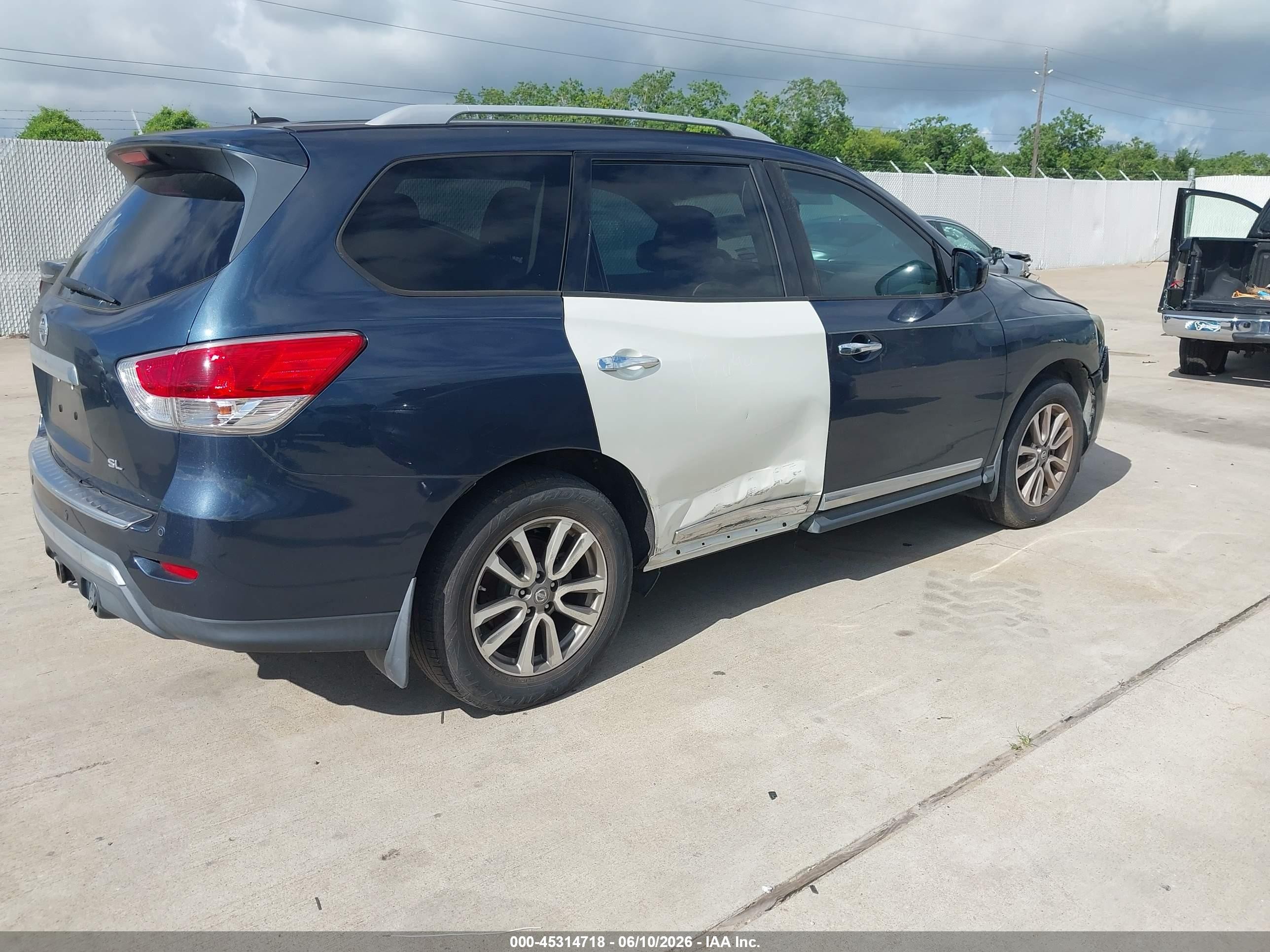 2014 Nissan Pathfinder Sl Blue vin: 5N1AR2MN4EC679509
