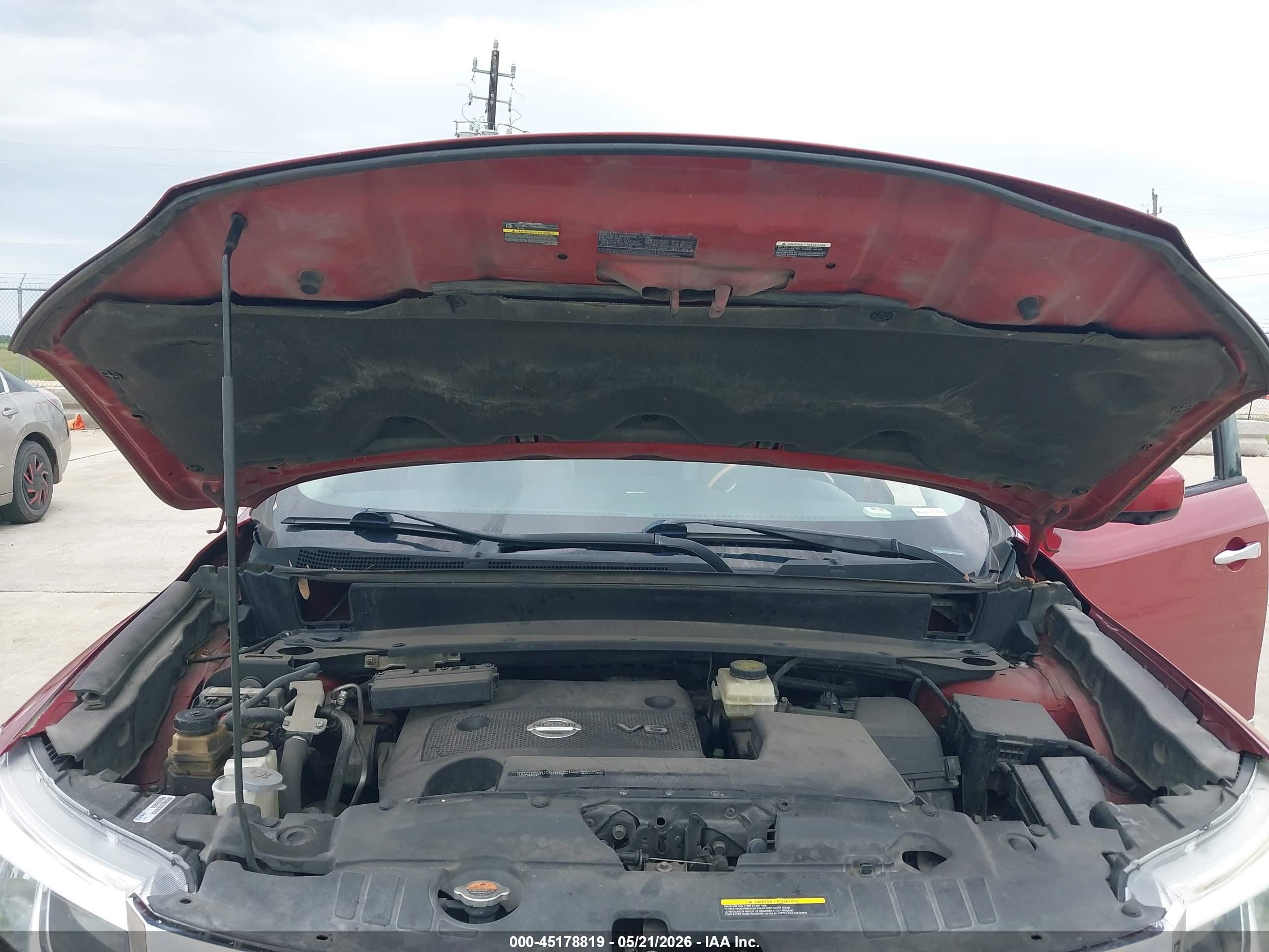 2014 Nissan Pathfinder Platinum Red vin: 5N1AR2MN4EC687738