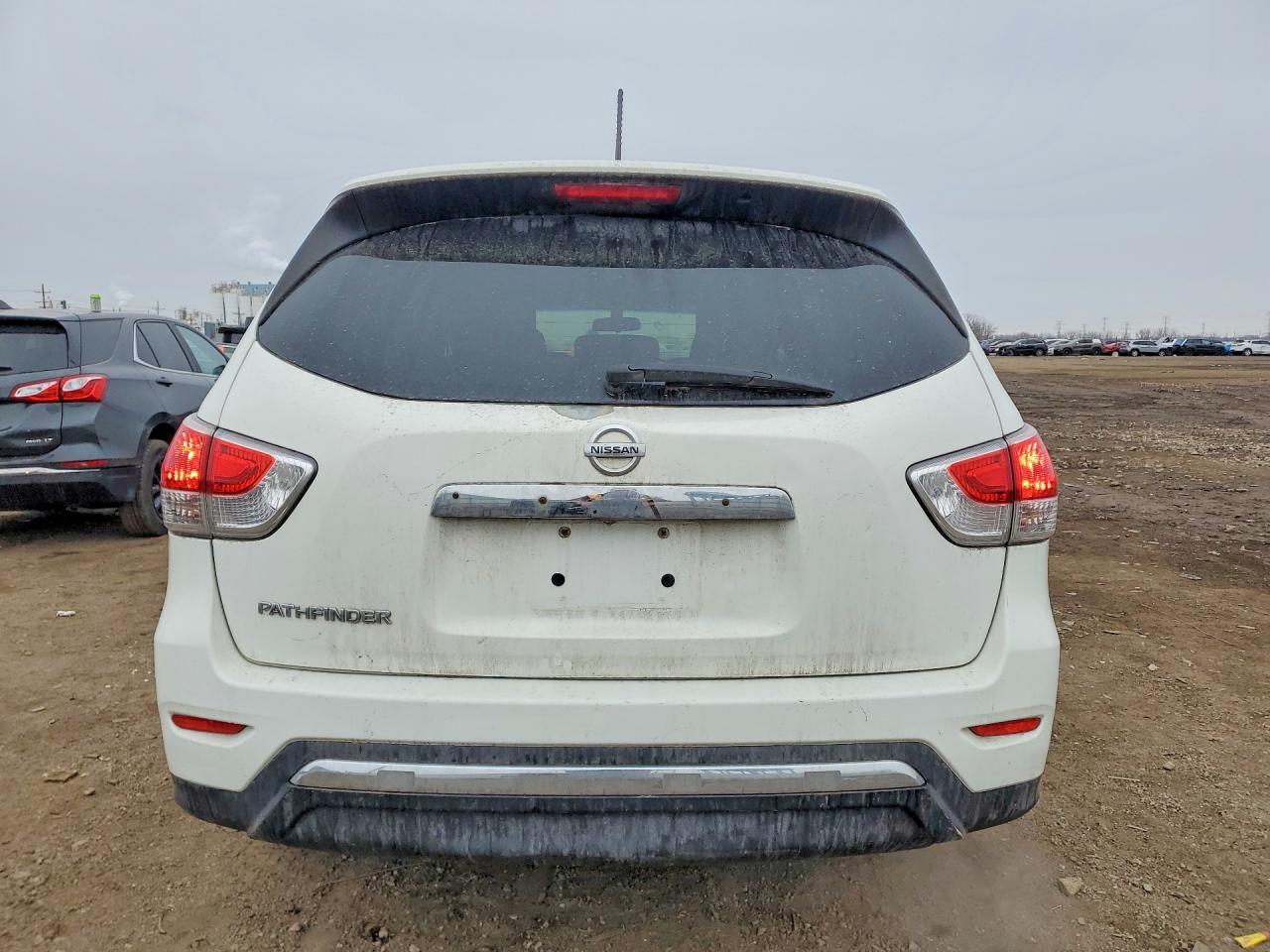 2014 Nissan Pathfinder S White vin: 5N1AR2MN4EC709656