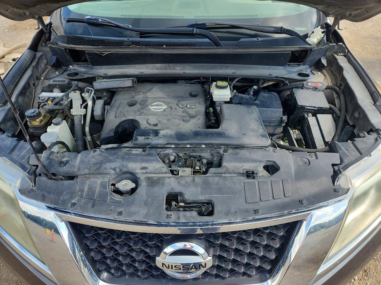 2014 Nissan Pathfinder Sv Серый vin: 5N1AR2MN4EC729194