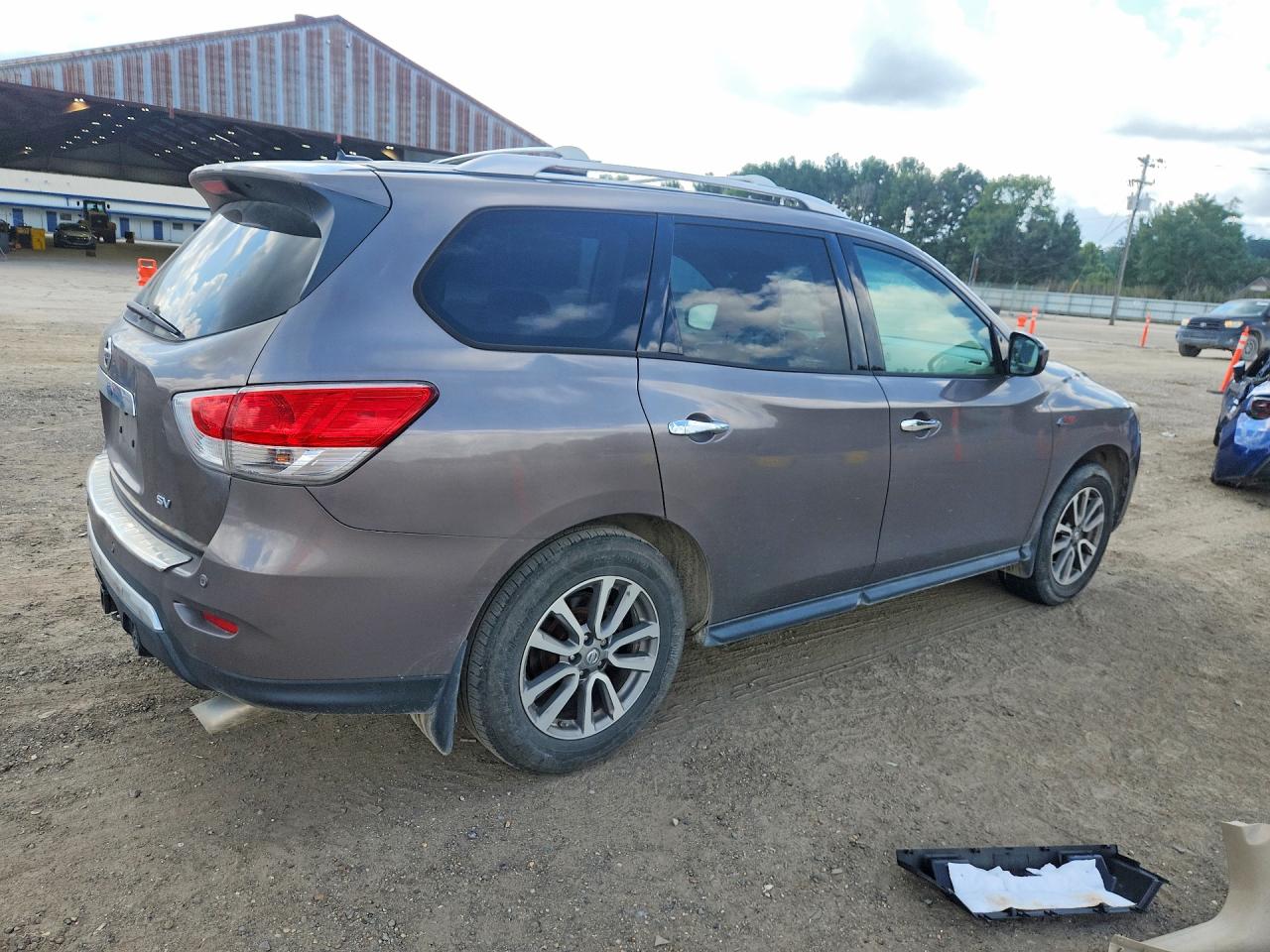 2014 Nissan Pathfinder Sv Серый vin: 5N1AR2MN4EC729194