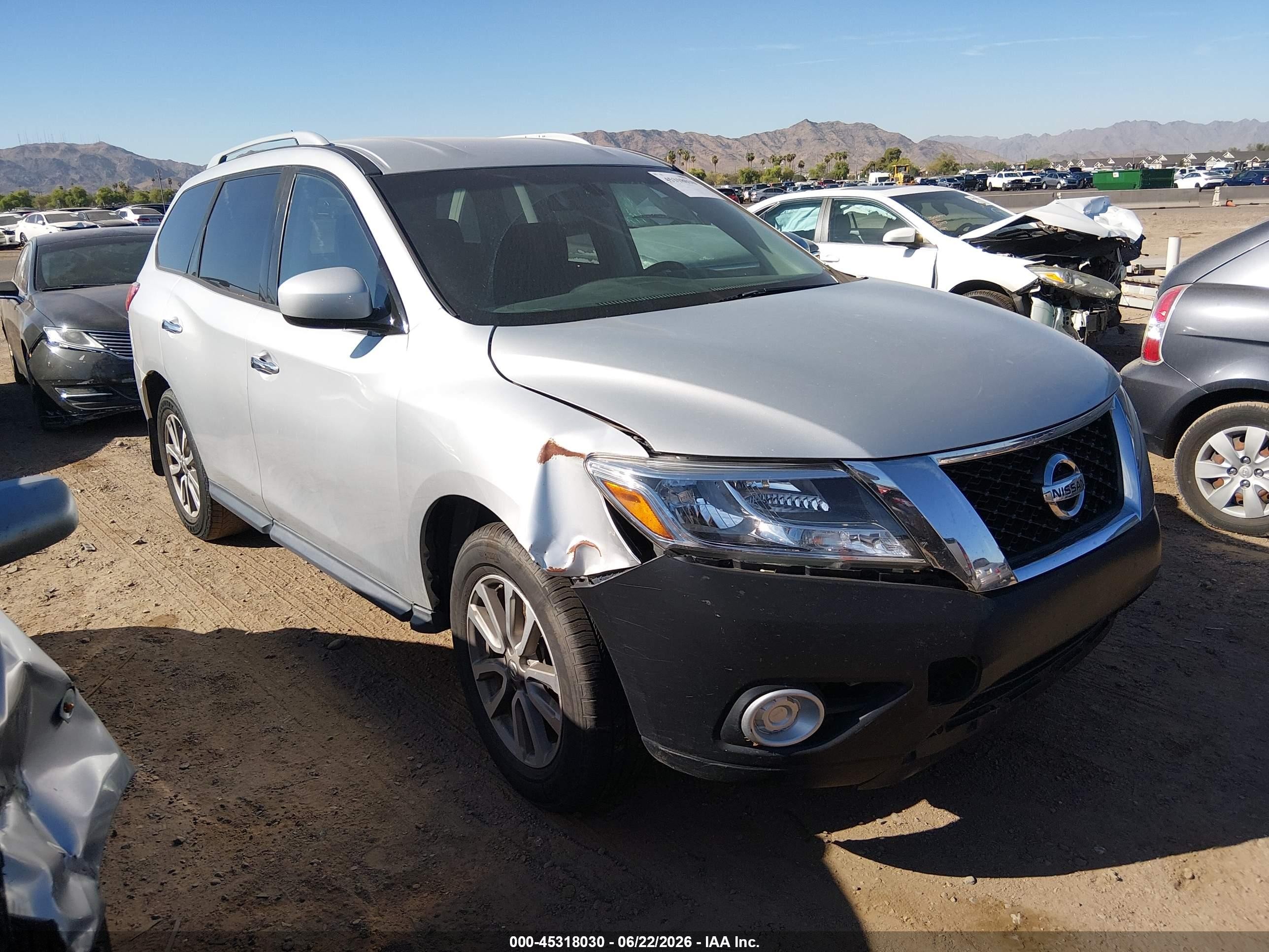 2014 Nissan Pathfinder Sv Silver vin: 5N1AR2MN4EC731432