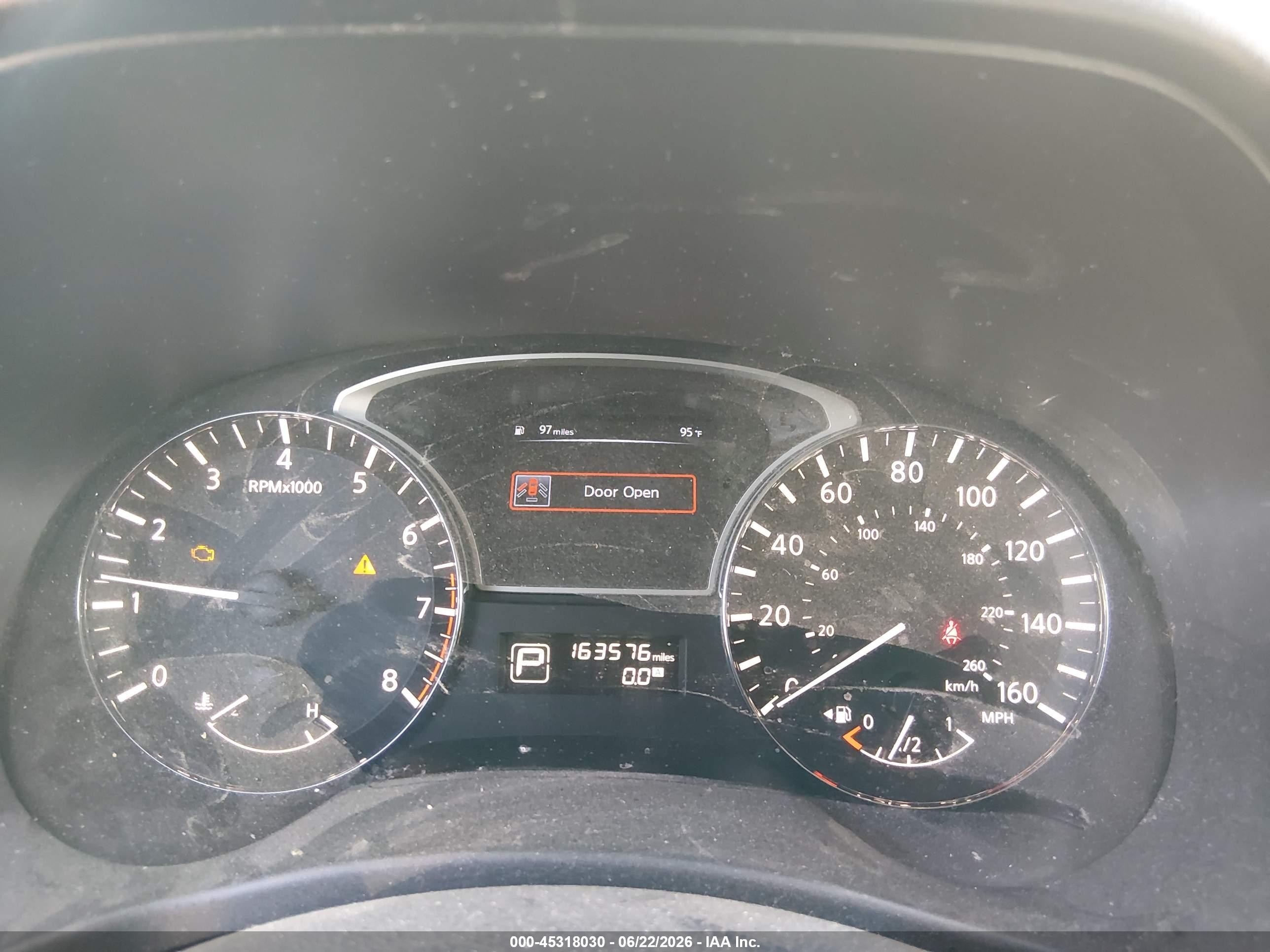 2014 Nissan Pathfinder Sv Silver vin: 5N1AR2MN4EC731432