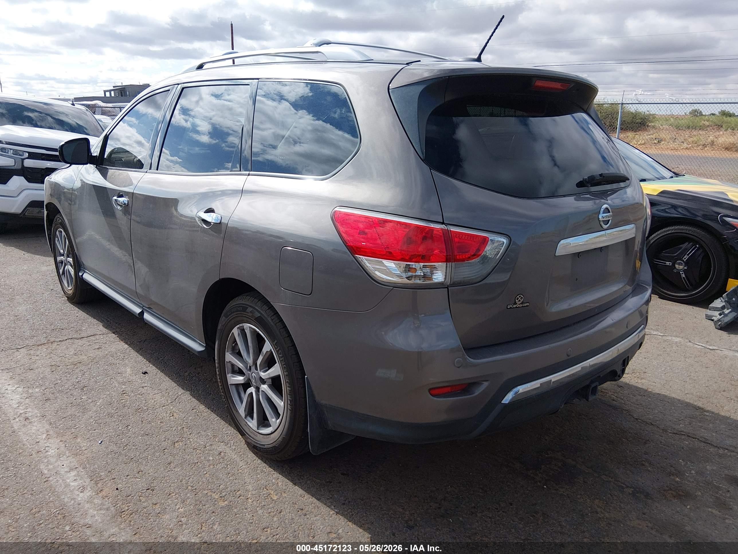 2014 Nissan Pathfinder Sv Gray vin: 5N1AR2MN4EC731964