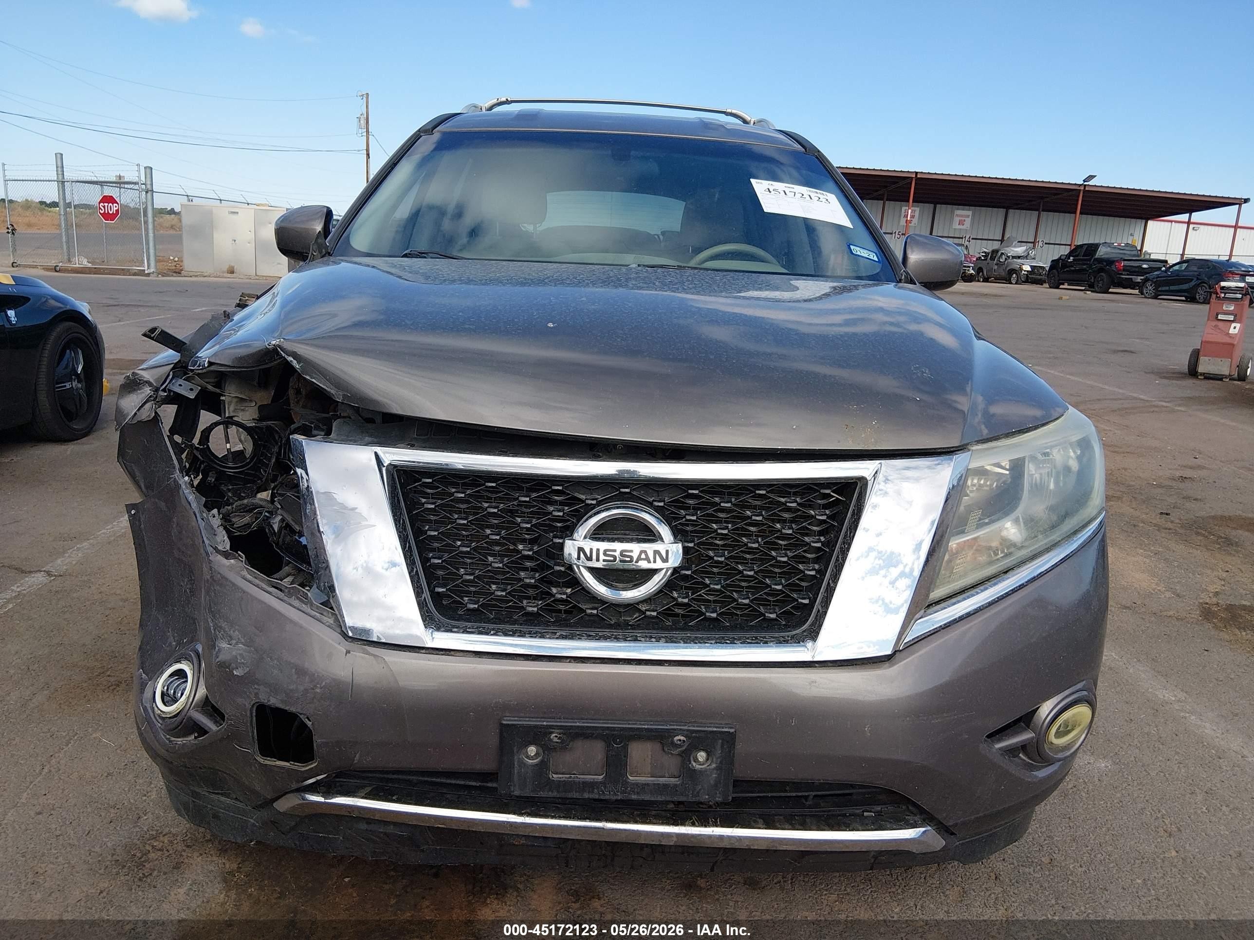 2014 Nissan Pathfinder Sv Gray vin: 5N1AR2MN4EC731964