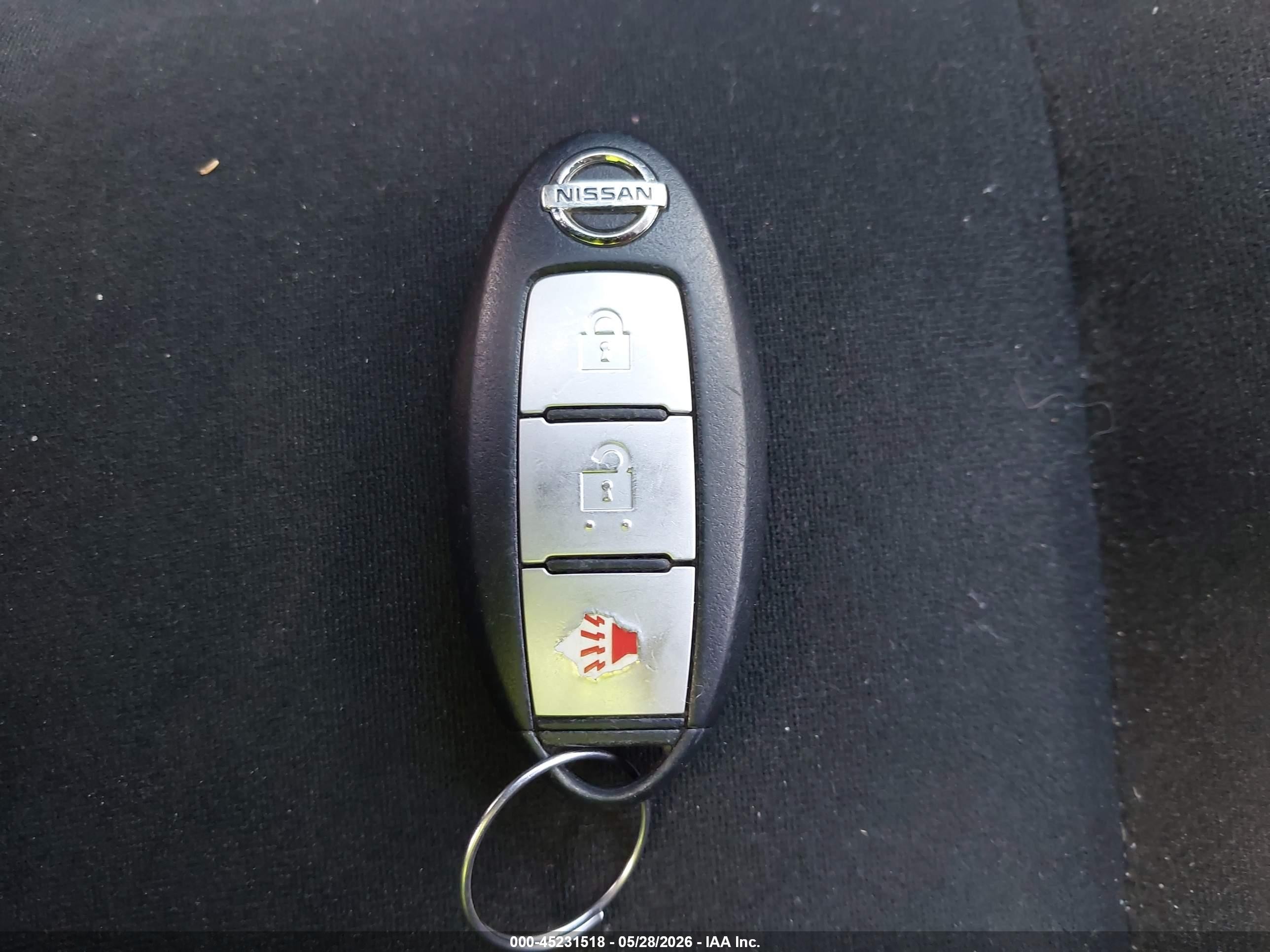 2014 Nissan Pathfinder Sv Silver vin: 5N1AR2MN4EC732192