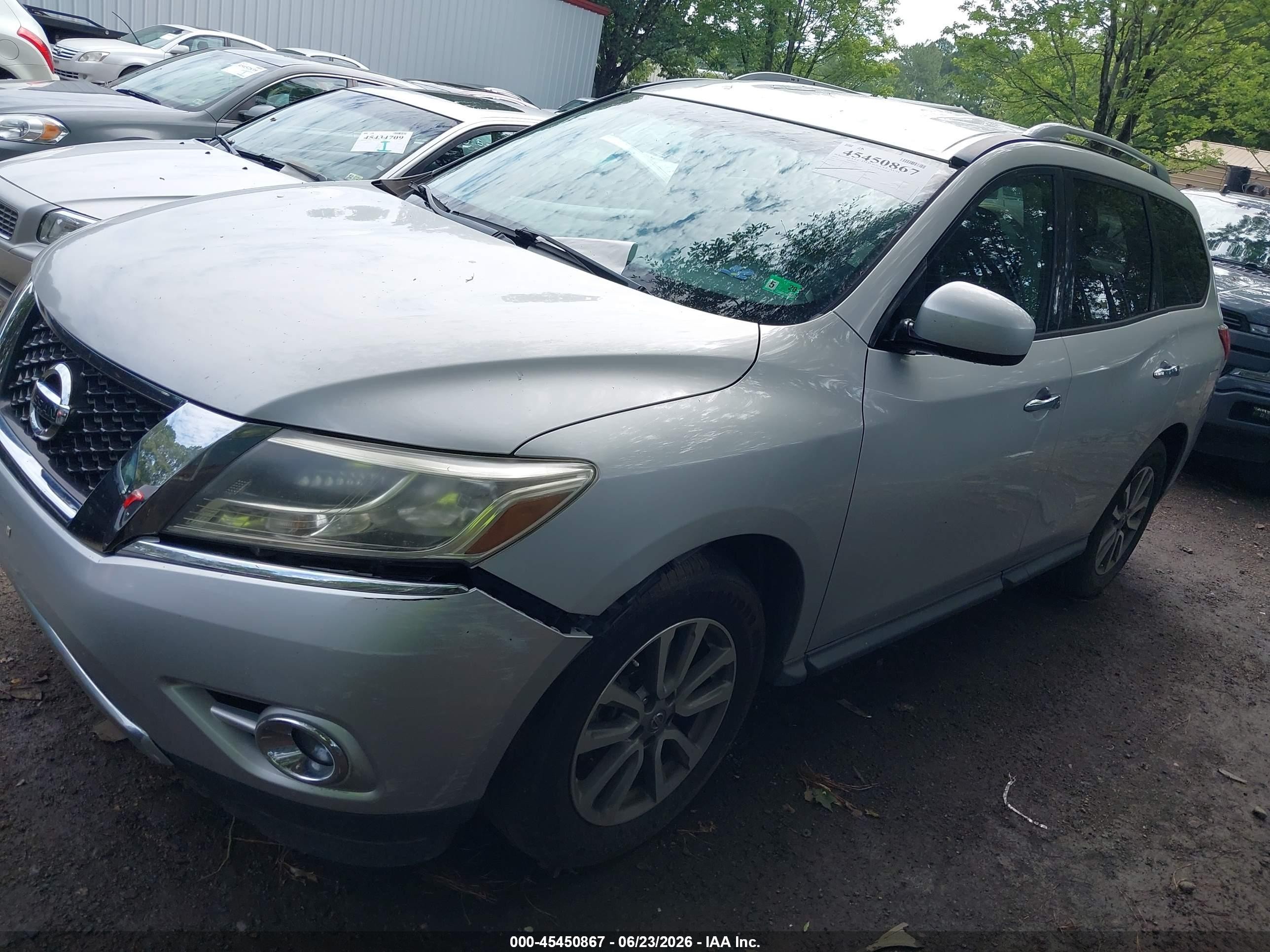 2015 Nissan Pathfinder Platinum/s/sl/sv Silver vin: 5N1AR2MN4FC602687