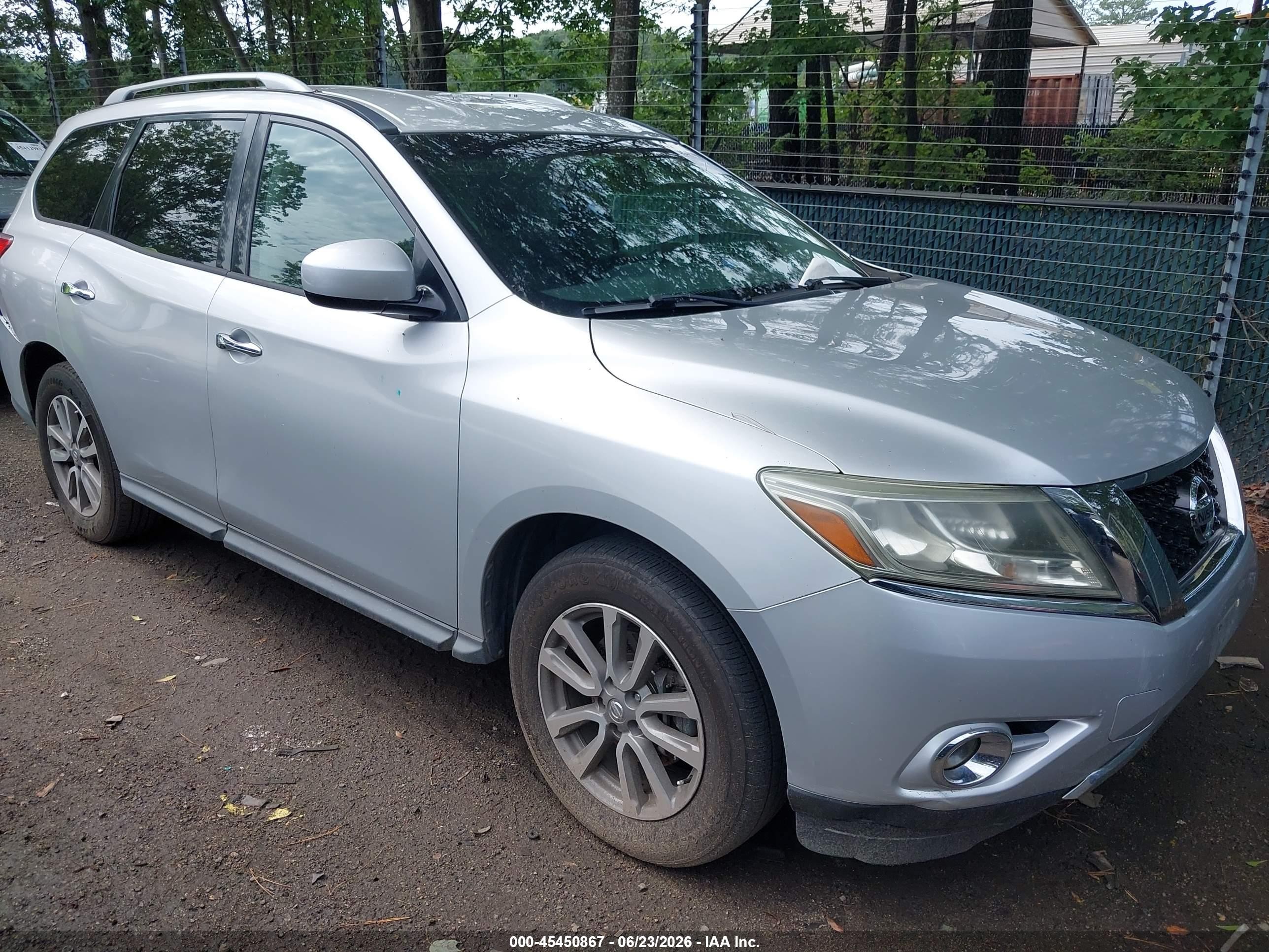 2015 Nissan Pathfinder Platinum/s/sl/sv Silver vin: 5N1AR2MN4FC602687