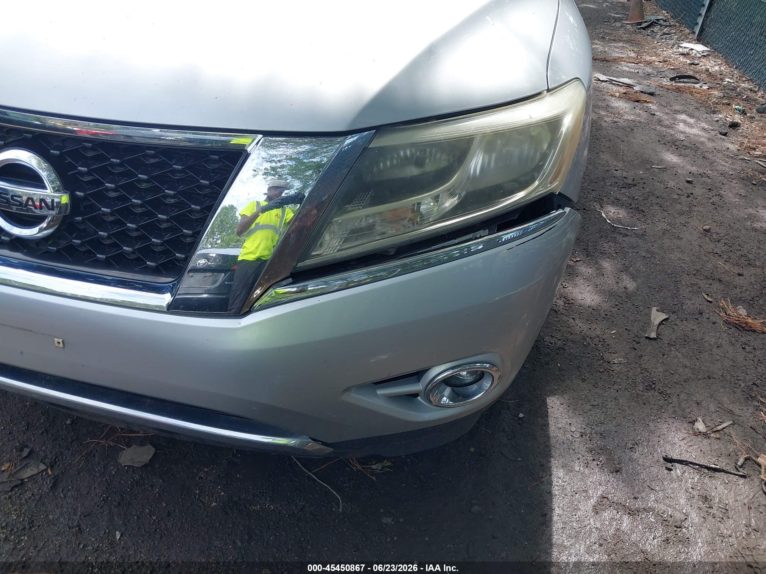 2015 Nissan Pathfinder Platinum/s/sl/sv Silver vin: 5N1AR2MN4FC602687