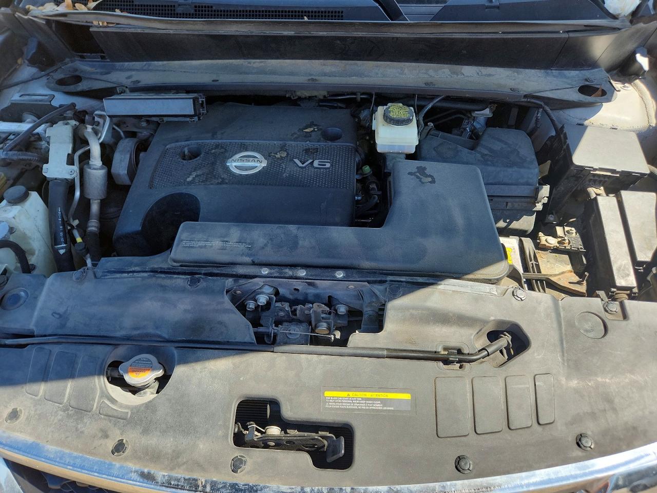 2015 Nissan Pathfinder Platinum Silver vin: 5N1AR2MN4FC604245