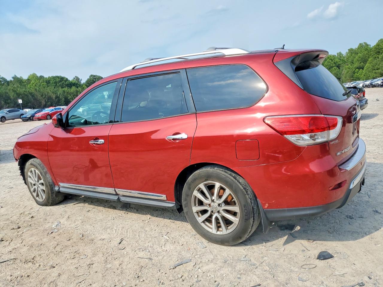 2015 Nissan Pathfinder Sl Red vin: 5N1AR2MN4FC604391