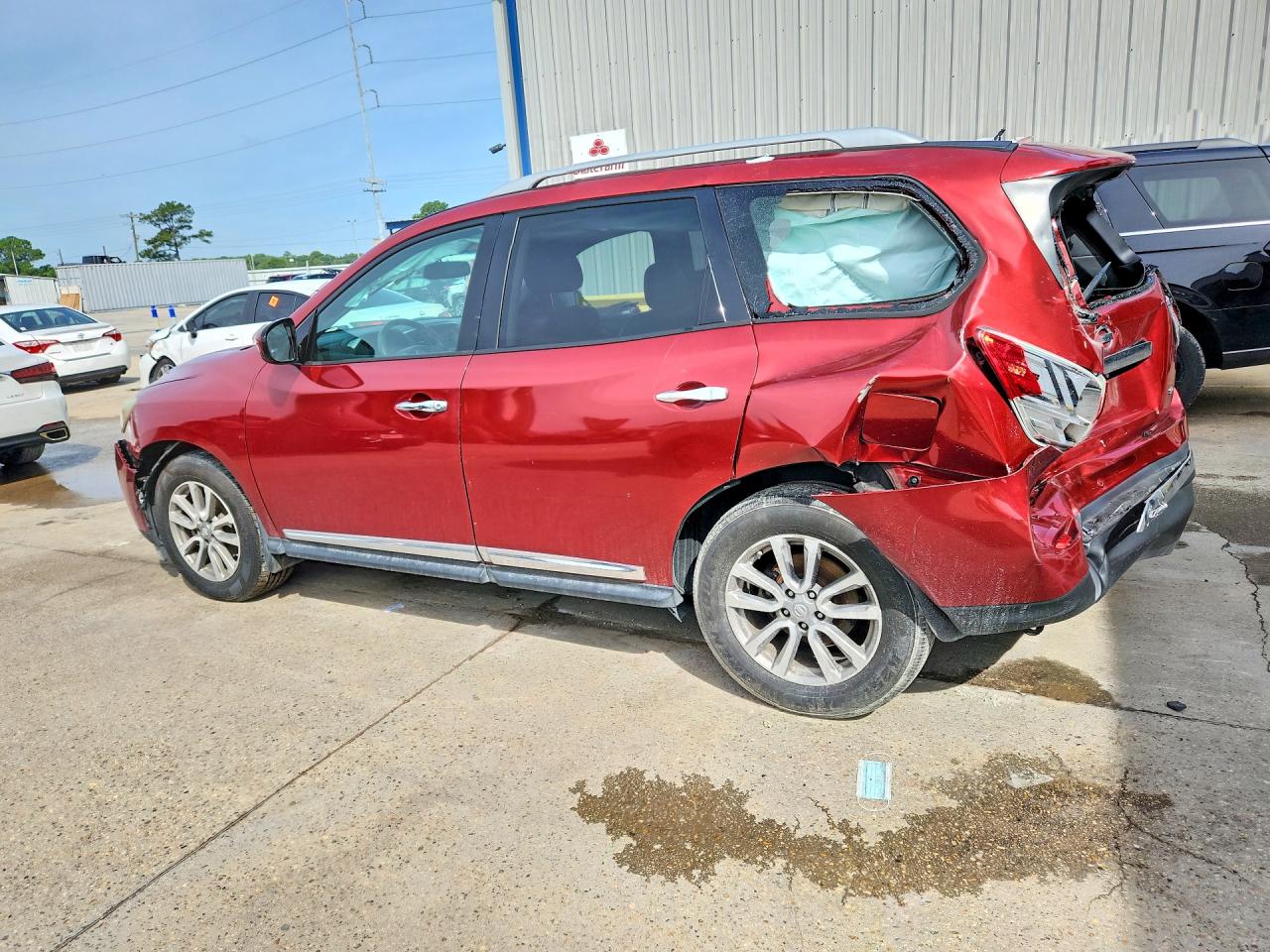2015 Nissan Pathfinder Sl Red vin: 5N1AR2MN4FC625810