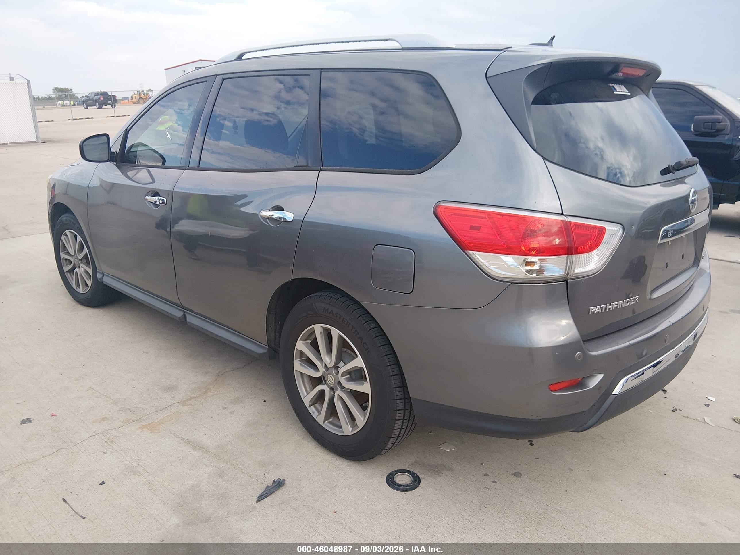 2015 Nissan Pathfinder Platinum/s/sl/sv Gray vin: 5N1AR2MN4FC638850