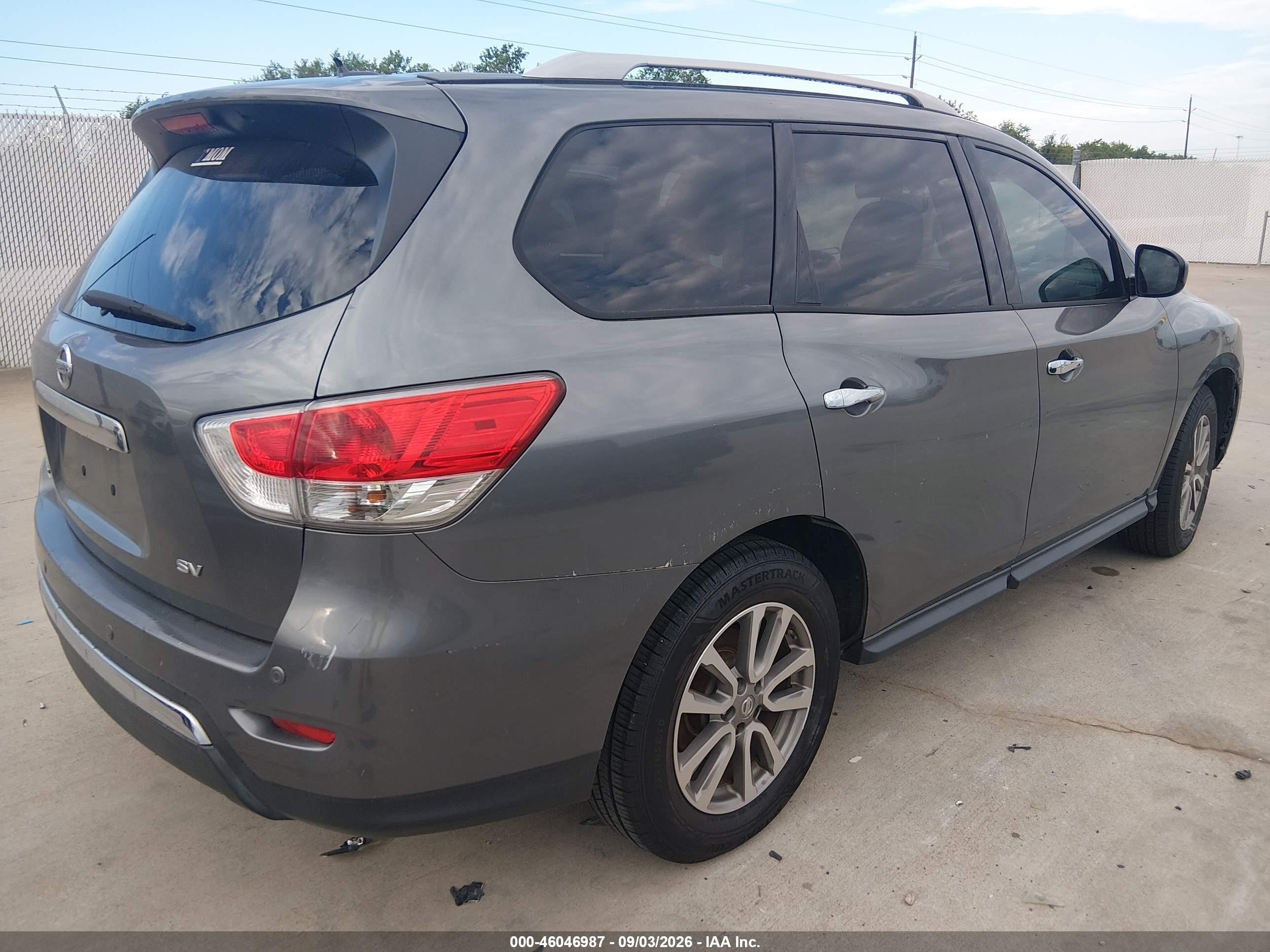 2015 Nissan Pathfinder Platinum/s/sl/sv Gray vin: 5N1AR2MN4FC638850