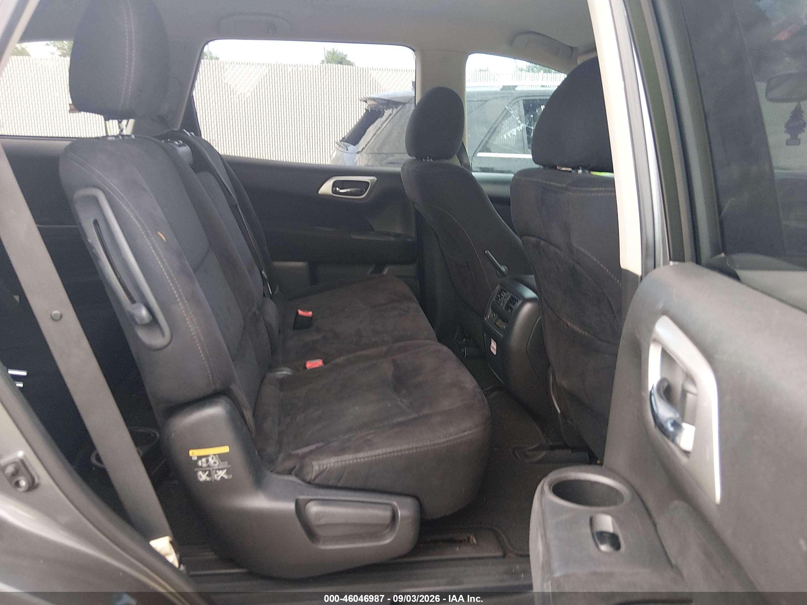 2015 Nissan Pathfinder Platinum/s/sl/sv Gray vin: 5N1AR2MN4FC638850