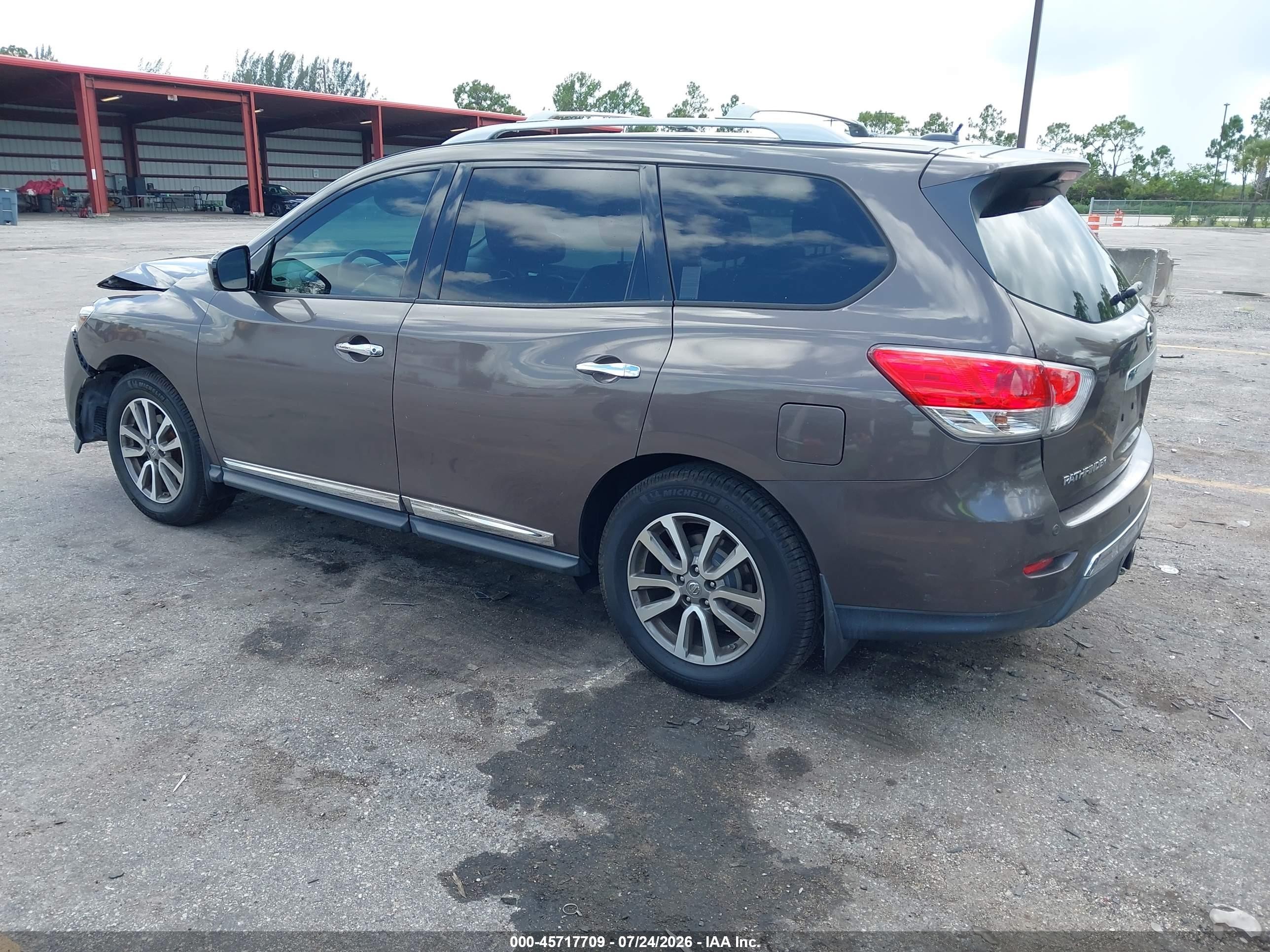 2015 Nissan Pathfinder Sl Коричневый vin: 5N1AR2MN4FC656989