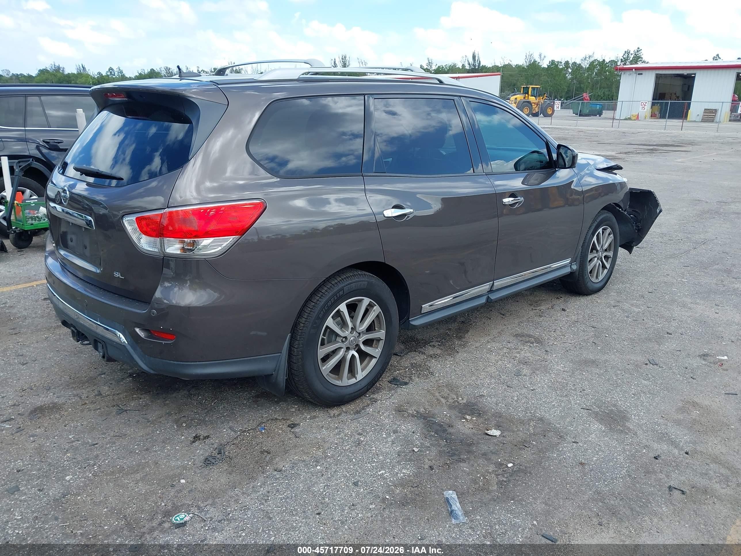 2015 Nissan Pathfinder Sl Коричневый vin: 5N1AR2MN4FC656989
