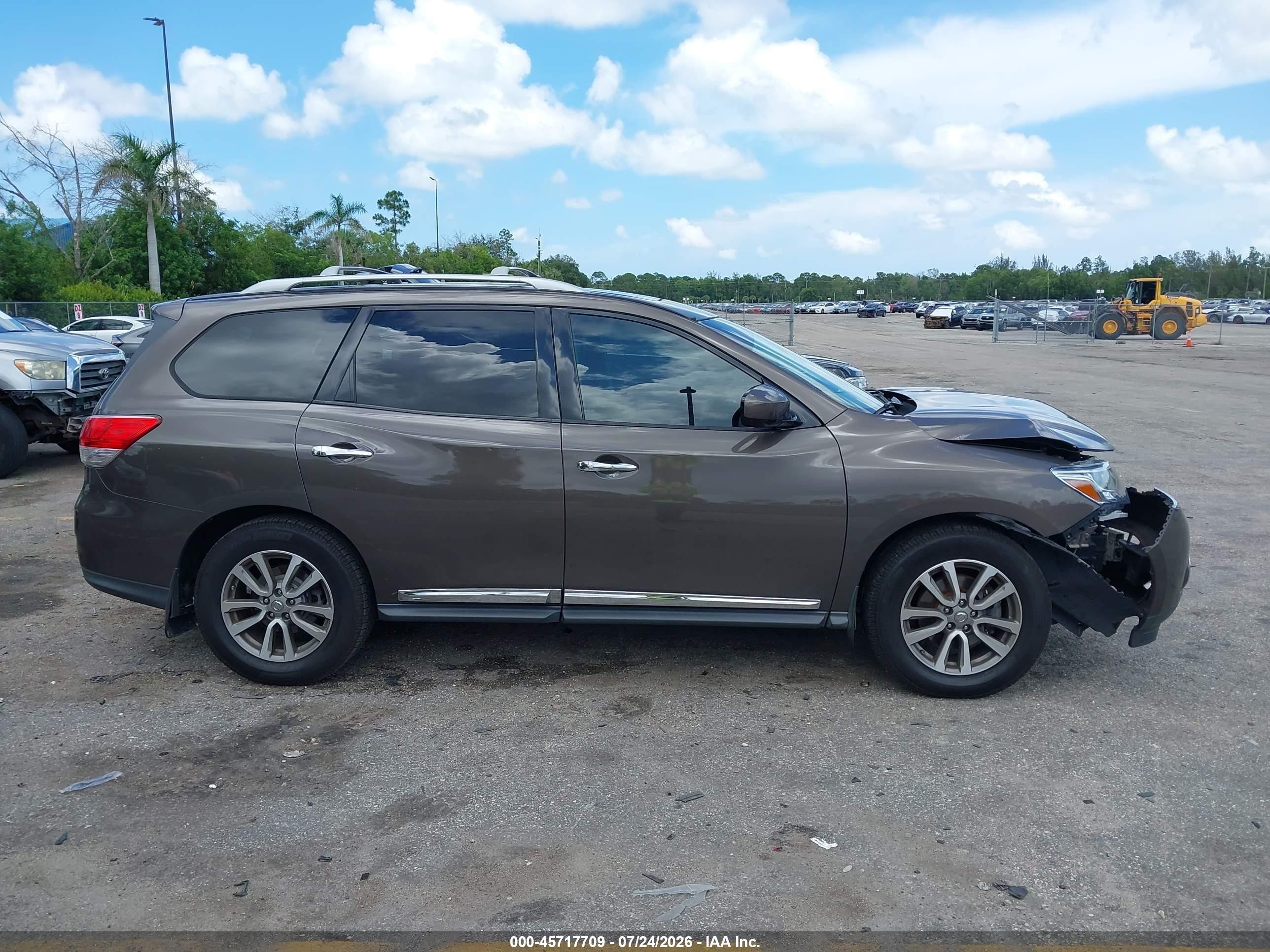 2015 Nissan Pathfinder Sl Коричневый vin: 5N1AR2MN4FC656989