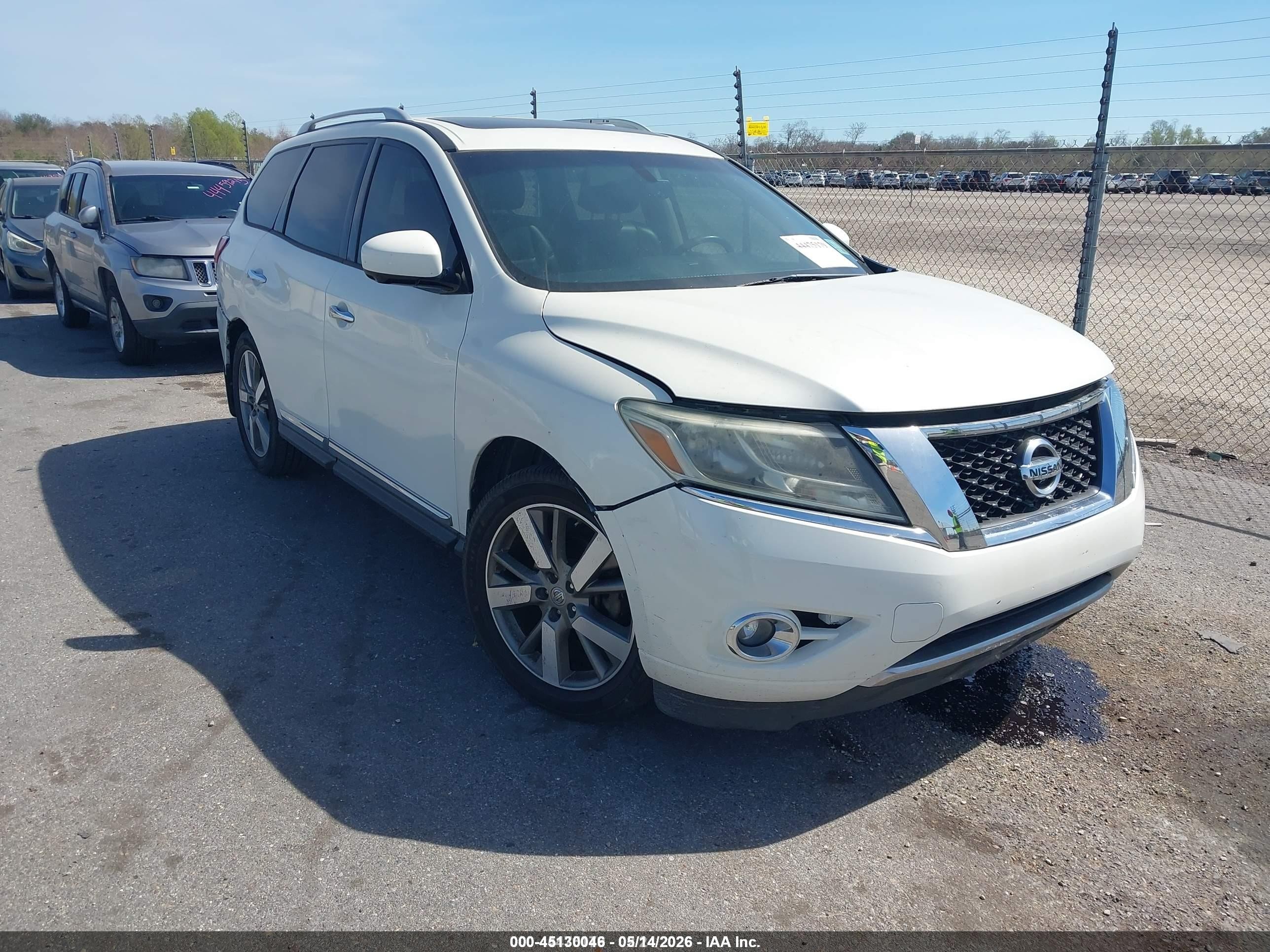 2015 Nissan Pathfinder Platinum White vin: 5N1AR2MN4FC661710