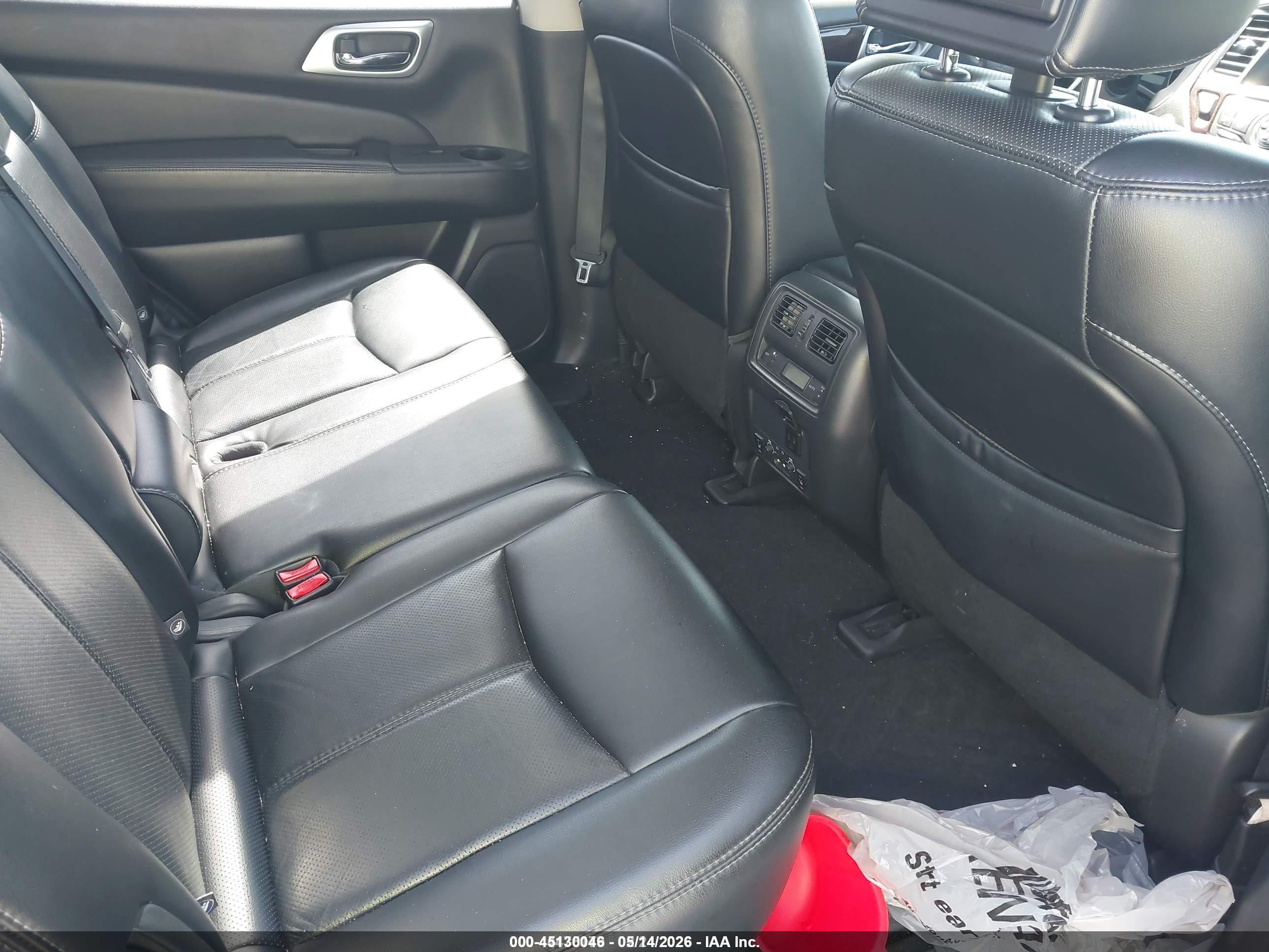 2015 Nissan Pathfinder Platinum White vin: 5N1AR2MN4FC661710