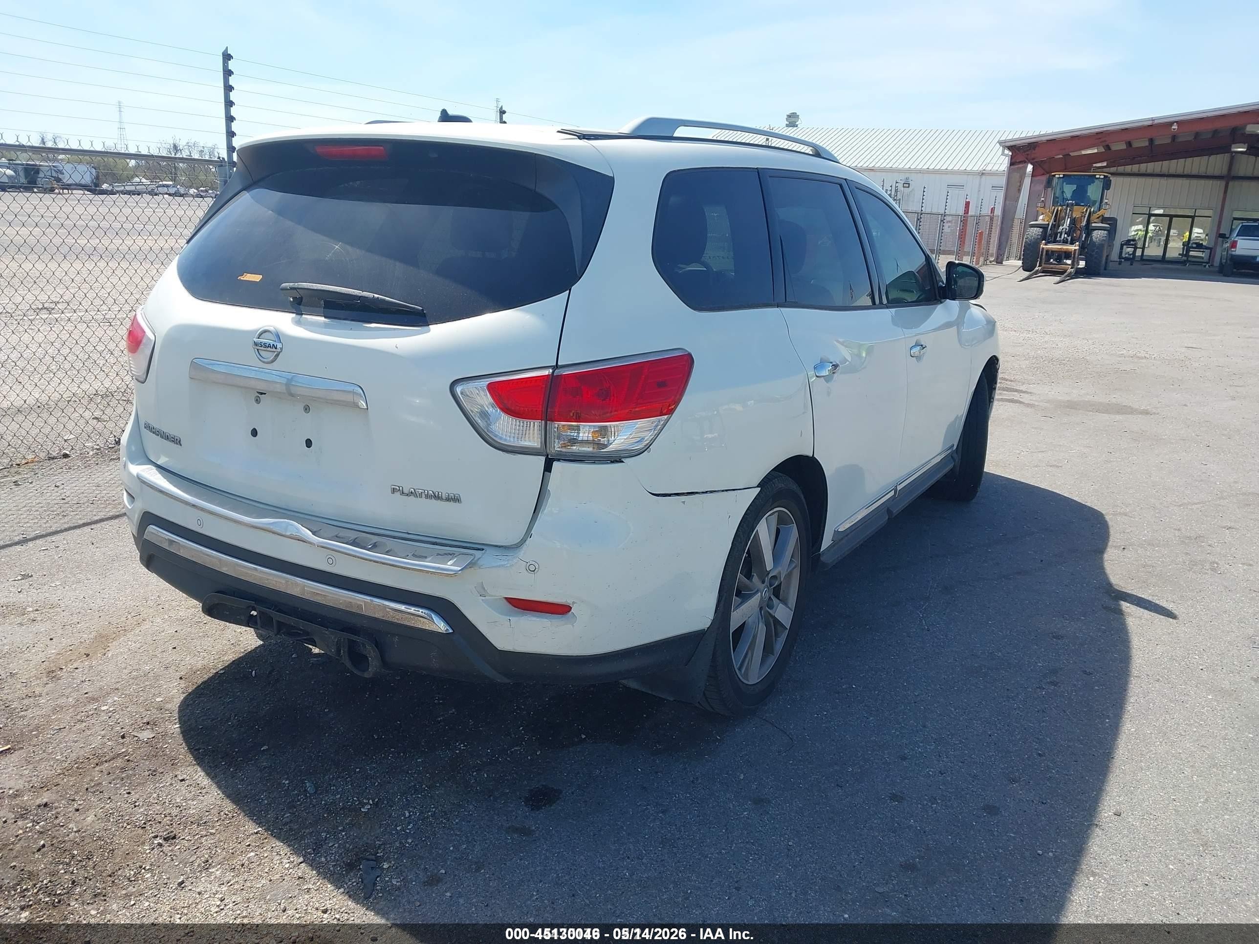 2015 Nissan Pathfinder Platinum White vin: 5N1AR2MN4FC661710