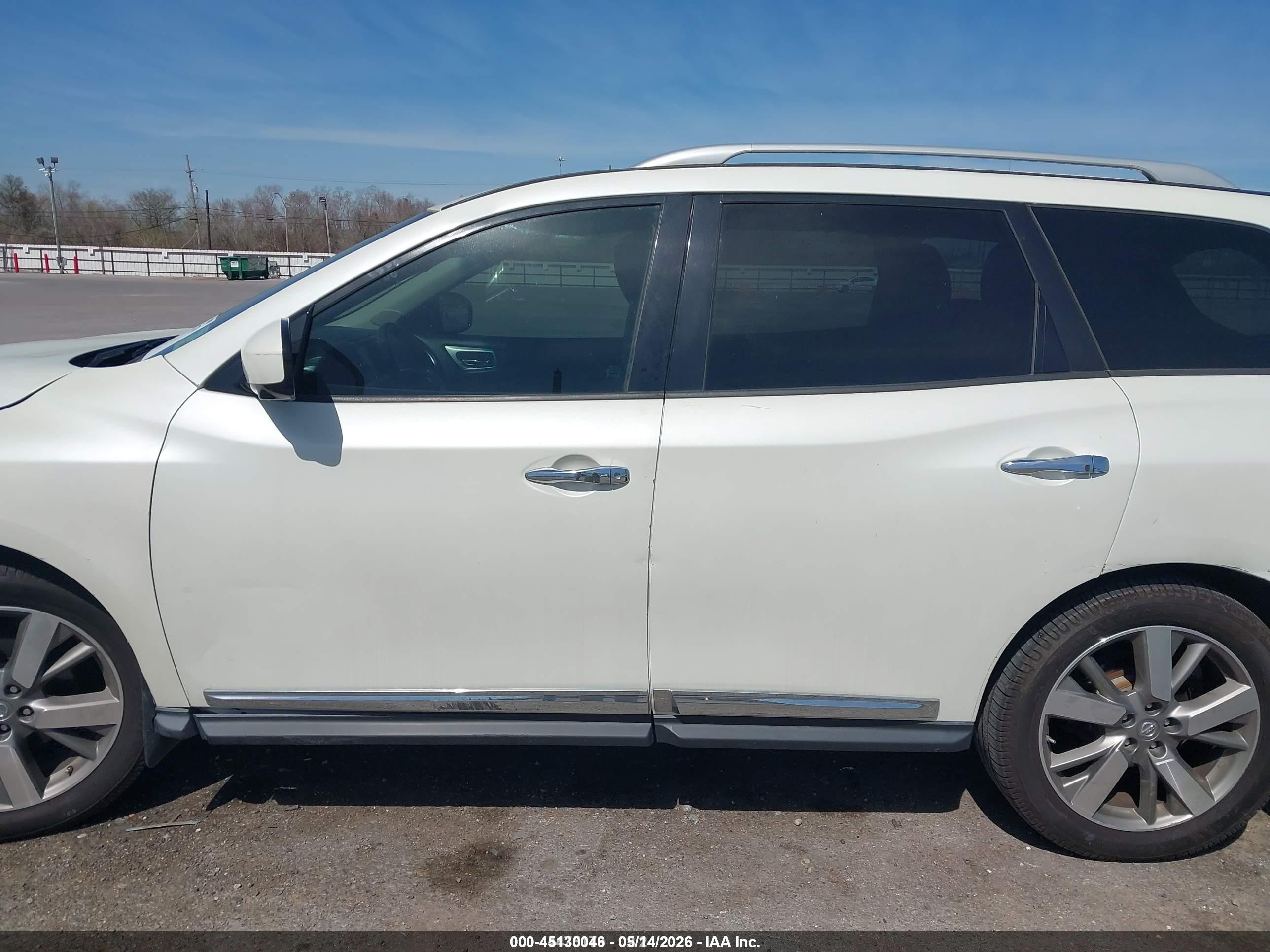 2015 Nissan Pathfinder Platinum White vin: 5N1AR2MN4FC661710