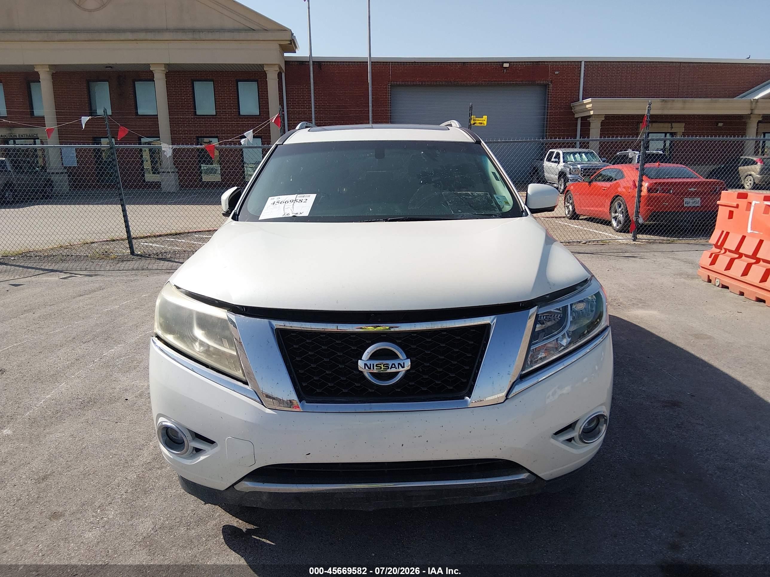 2015 Nissan Pathfinder Platinum White vin: 5N1AR2MN4FC661710