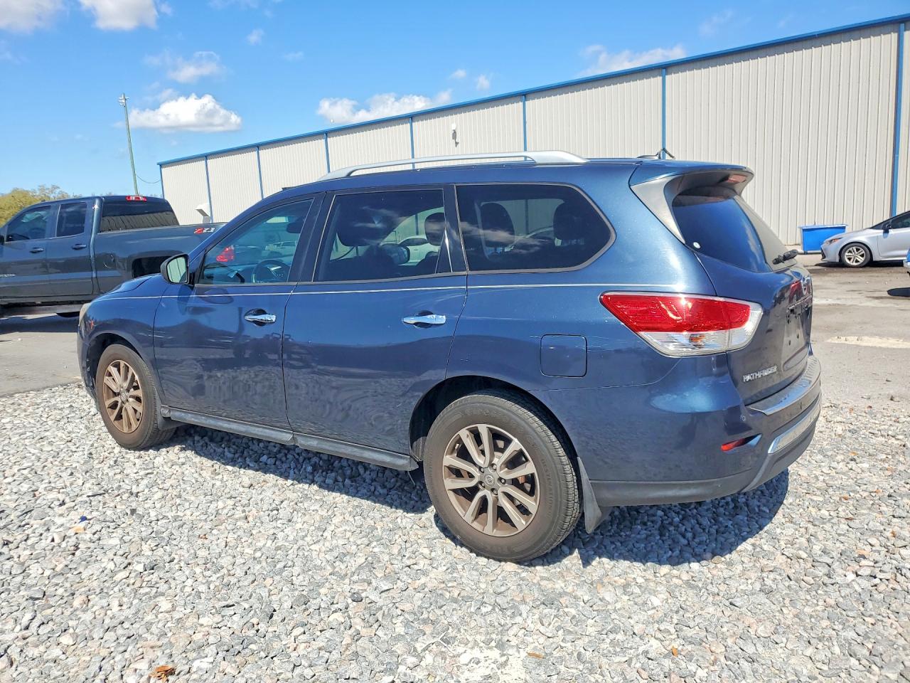 2015 Nissan Path Finde Blue vin: 5N1AR2MN4FC672335