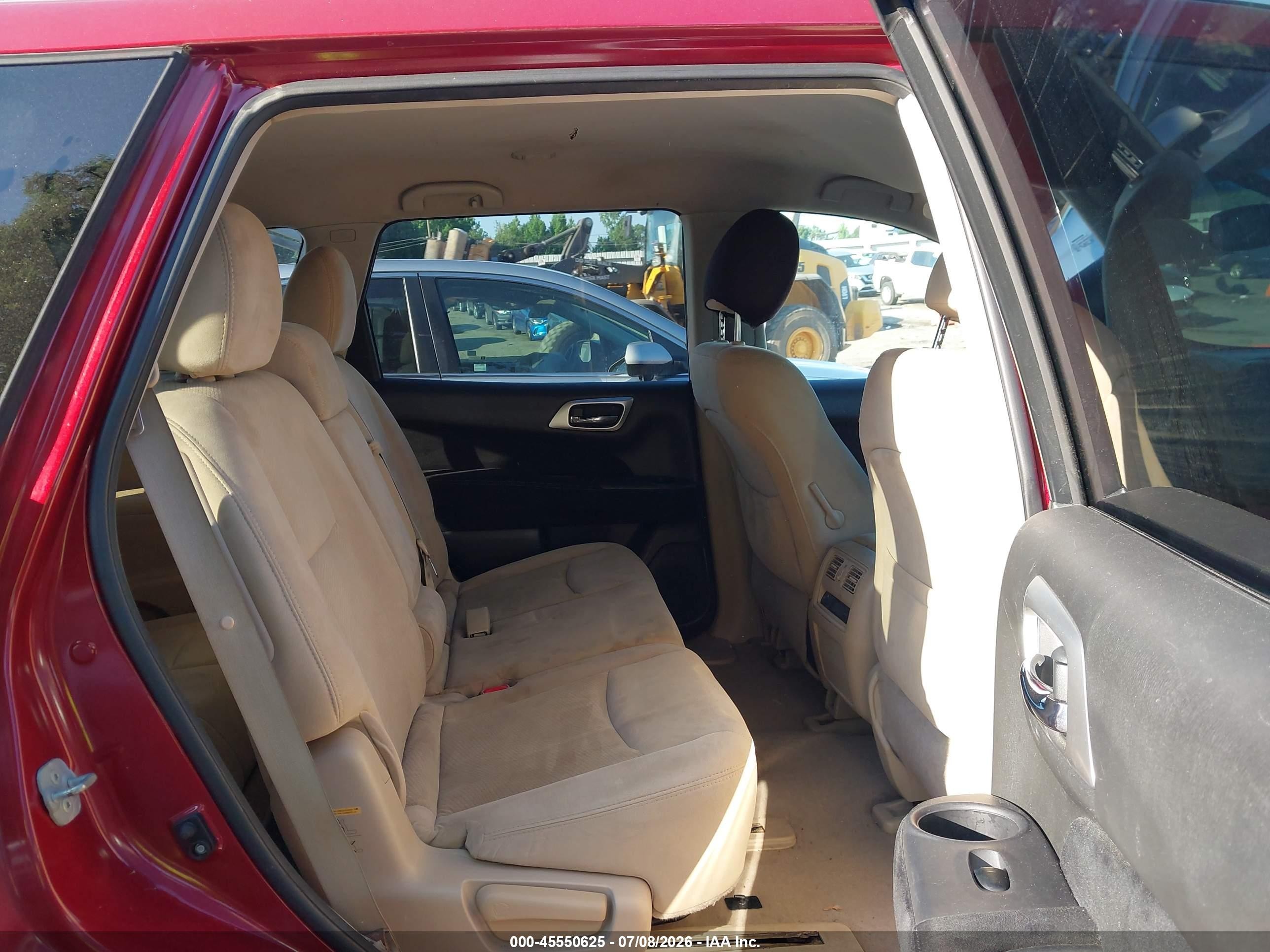2015 Nissan Pathfinder Platinum/s/sl/sv Красный vin: 5N1AR2MN4FC680483