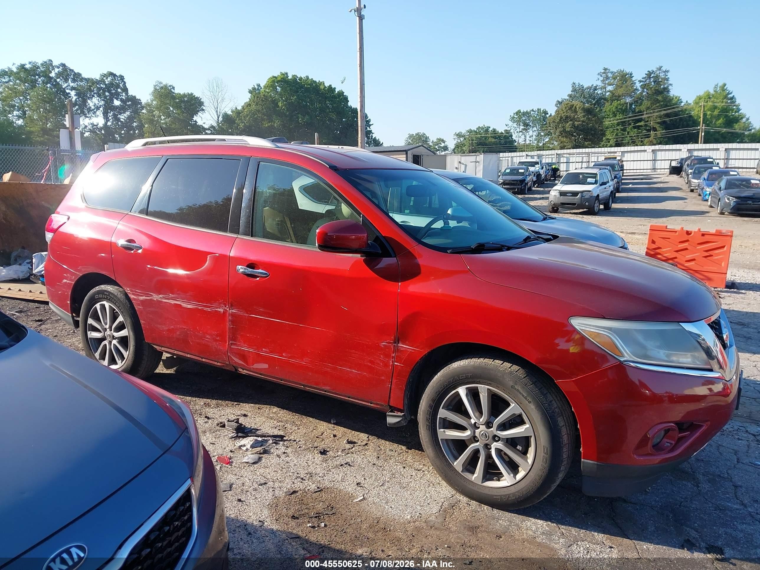 2015 Nissan Pathfinder Platinum/s/sl/sv Красный vin: 5N1AR2MN4FC680483