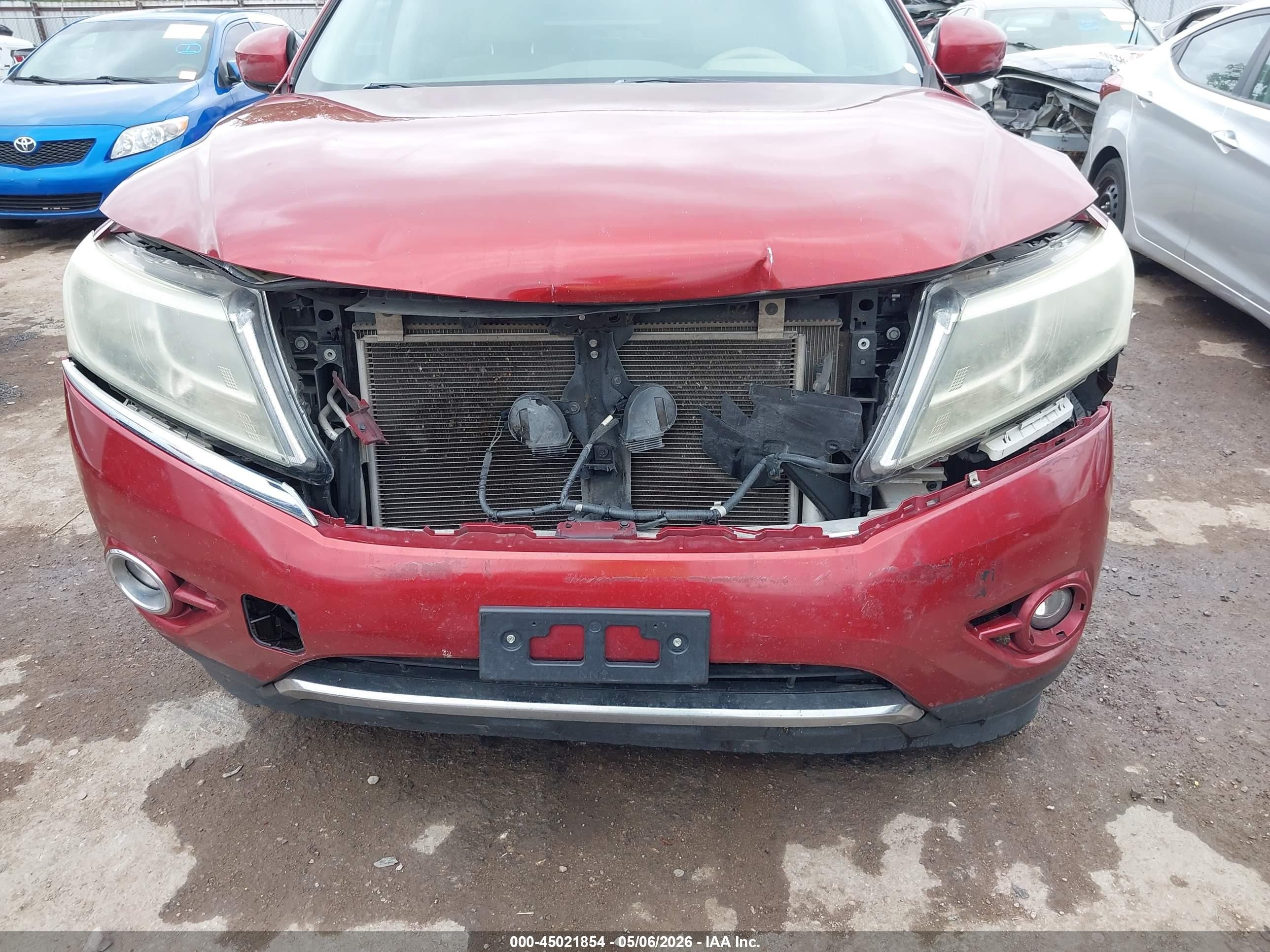 2015 Nissan Pathfinder Sv Red vin: 5N1AR2MN4FC683318