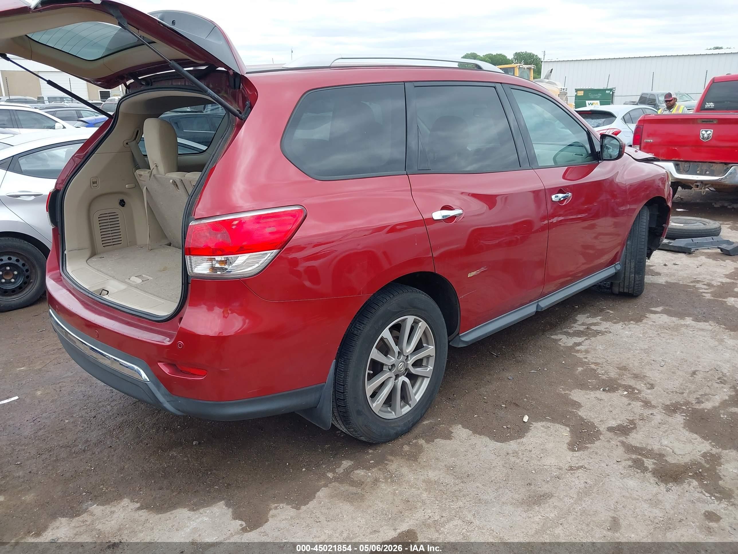 2015 Nissan Pathfinder Sv Red vin: 5N1AR2MN4FC683318
