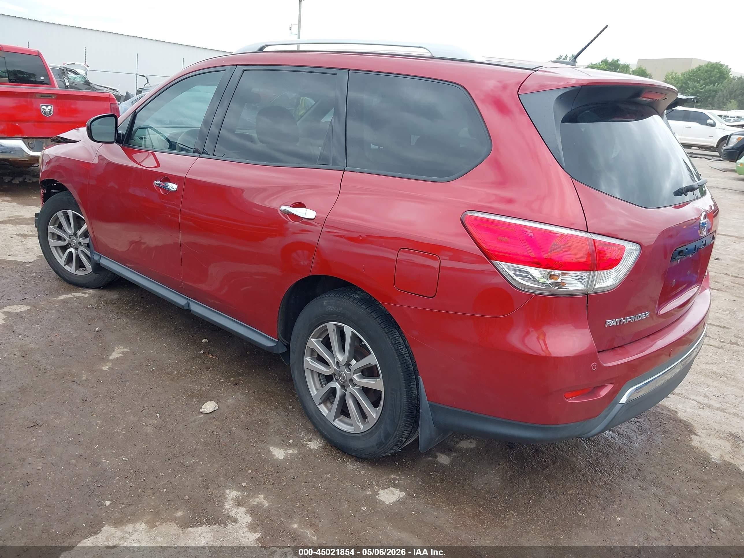 2015 Nissan Pathfinder Sv Red vin: 5N1AR2MN4FC683318